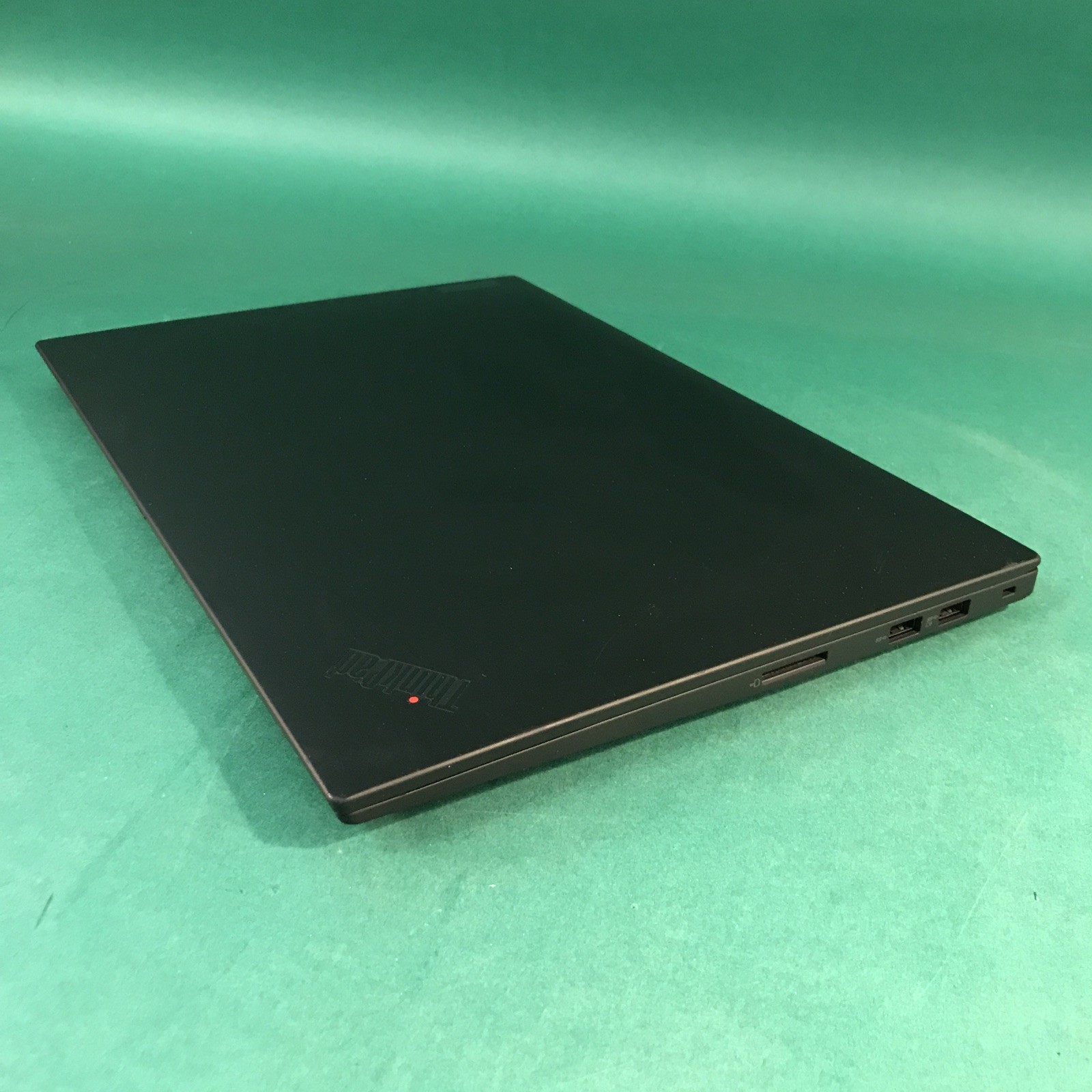 Lenovo ThinkPad P1 Gen 5 Intel i9-12900H 8GB RAM 1TB NVME Nvidia RTX 3080 W11PRO