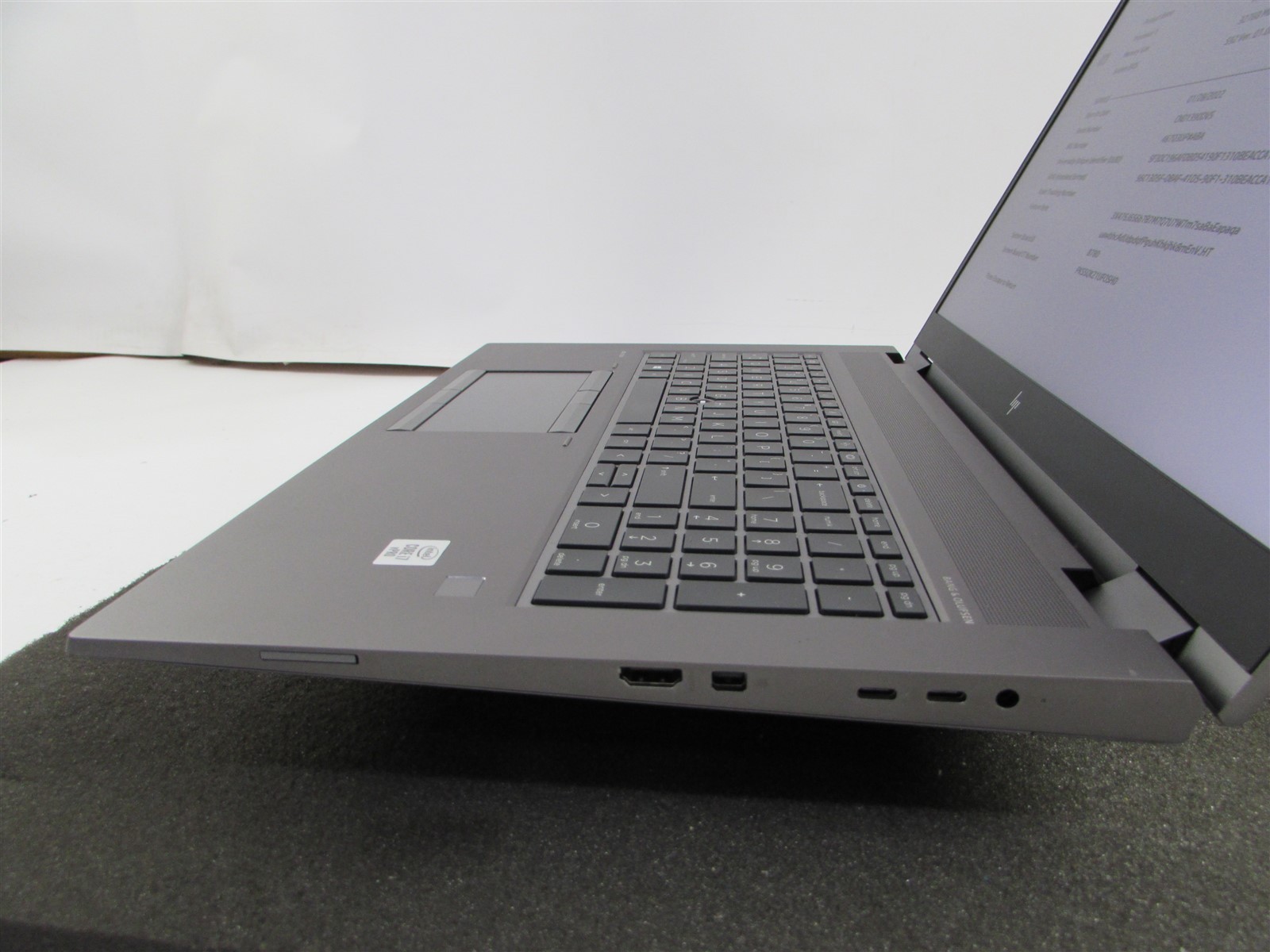 HP ZBOOK FURY 17 (G7) I7-10850H 512GB SSD 32GB RAM NVIDIA QUADRO RTX4000 WIN 11