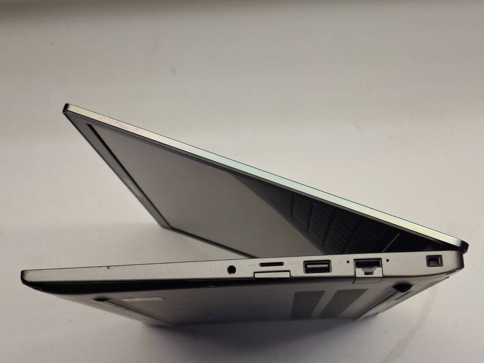 Dell Latitude 7490 Intel i7-7600U @2.8 8GB RAM 256GB SSD Touchscreen Wifi W11P