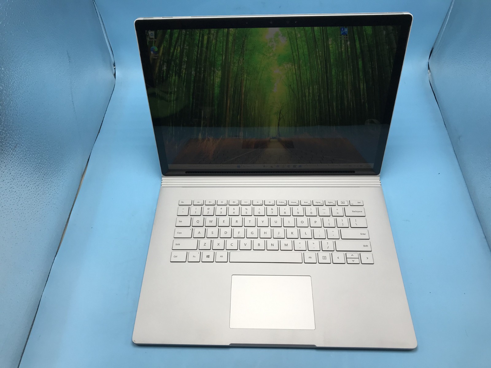 Microsoft Surface Book 3 15.5” i7-1065G7 1.30GHz 32GB 1TB GTX 1660 Ti Win 11 Pro