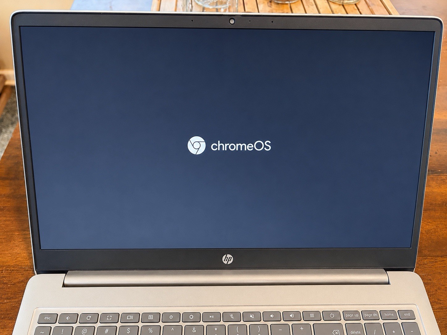 HP Chromebook 15a-db0013dx 15.6” Laptop 8GB RAM ChromeOS WiFi Webcam + Charger
