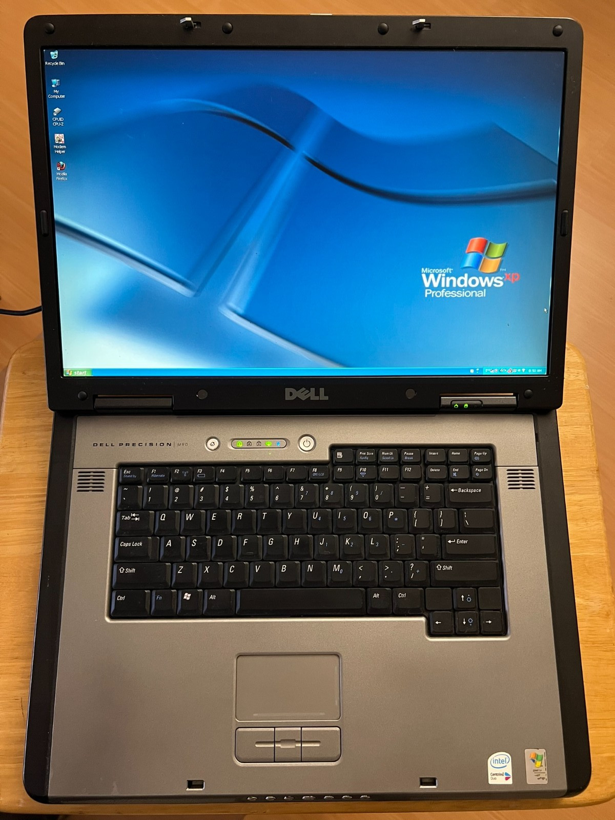 DELL PRECISION M90 Laptop Intel CORE2 T7200 2GHz RAM 4GB HDD 750GB NVIDIA QUADRO