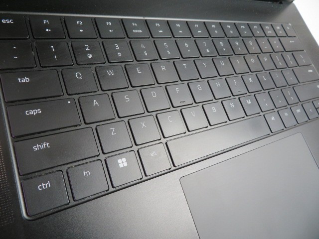 RAZER BLADE 15 RZ09-0421PEC3 (2022) i7-12800H 32GB 1TB NVMe RTX 3080Ti WIN 11
