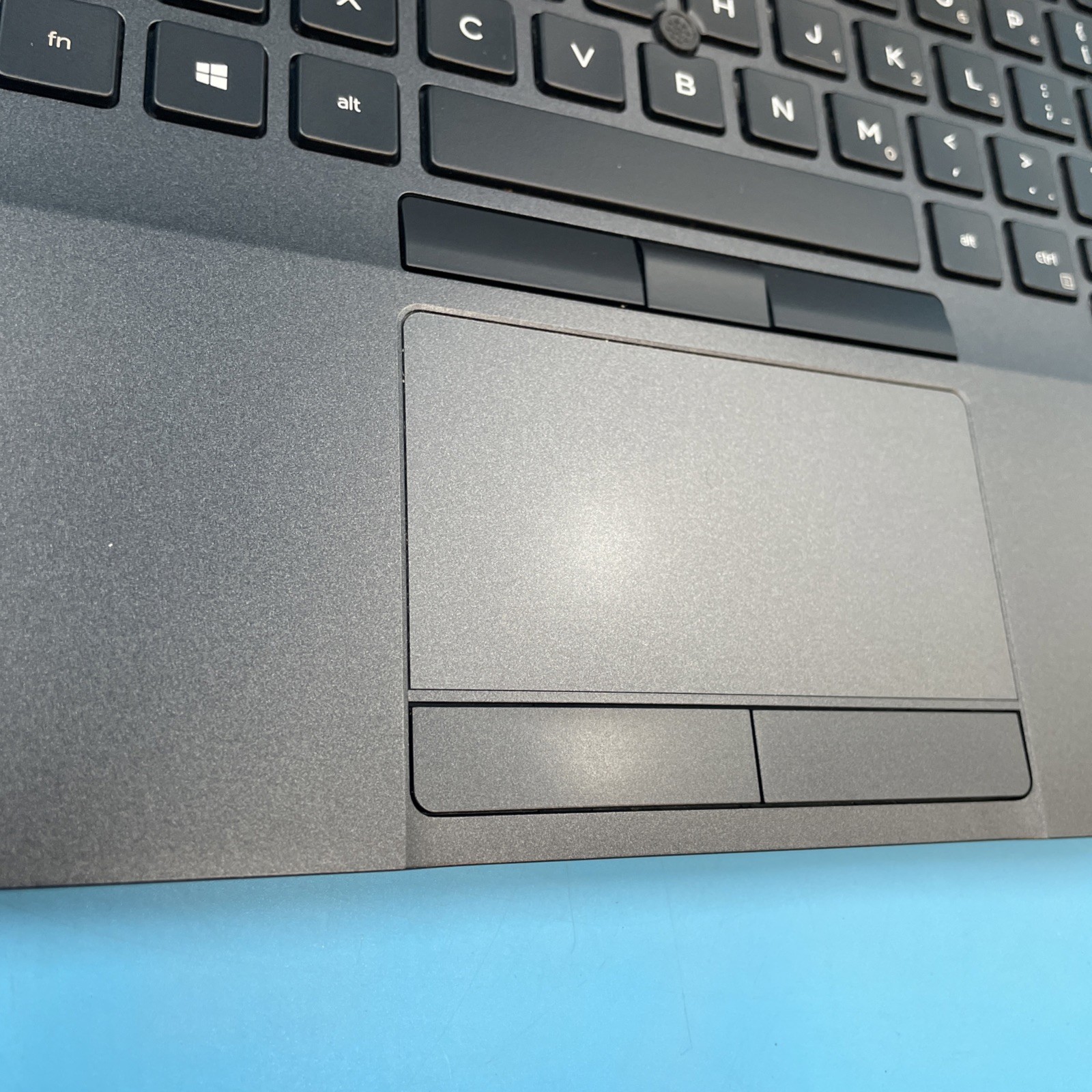 Dell Latitude 5400 | i7-8665U | 8GB RAM | NO DRIVE | NO OS | 75% BATTERY