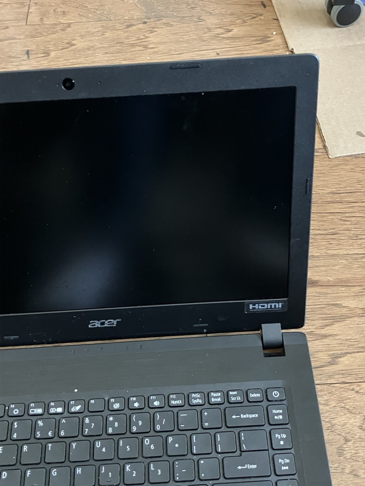 Acer Aspire 1 – 14″ / 64 GB /Celeron N4020 / 4 GB DDR4 Memory/ Black w/charger