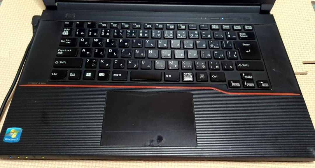 Fujitsu Lifebook A574/K 5.6 inches Color: Black/Red Windows10 Operation OK