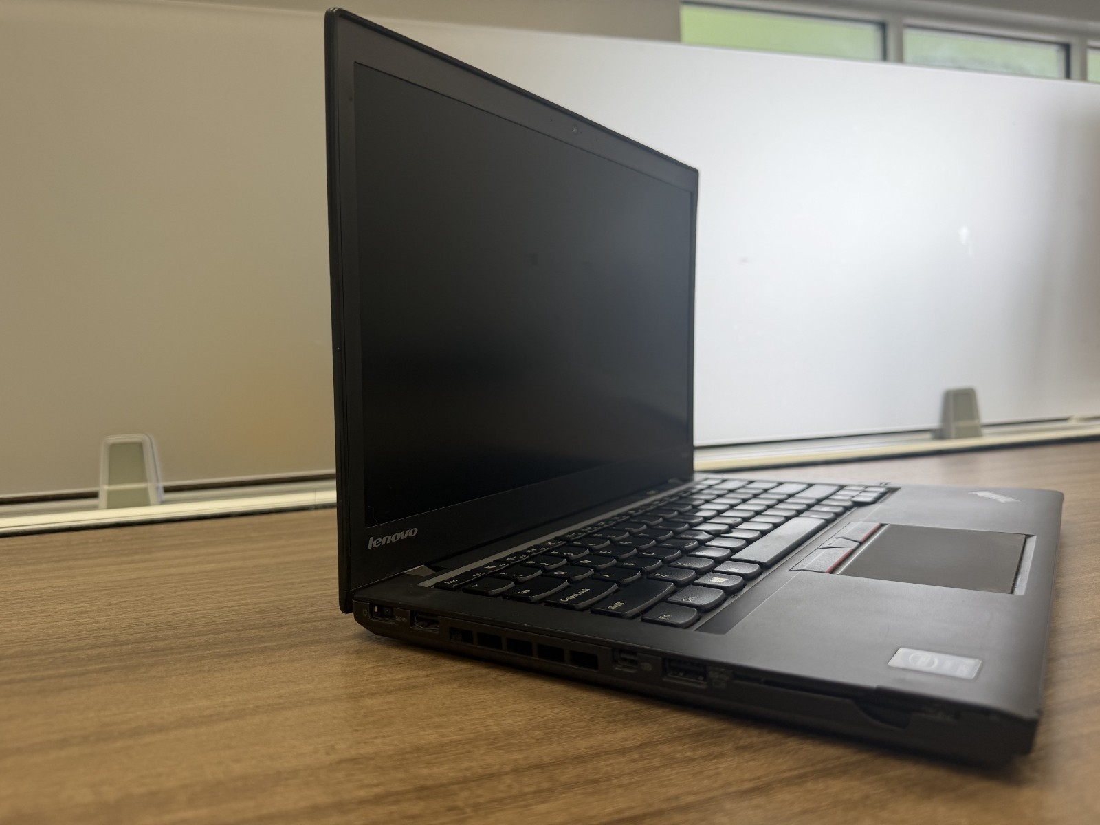 LENOVO THINKPAD T450S CORE I5 5TH DDR3 4GB RAM 14GB SSD USED