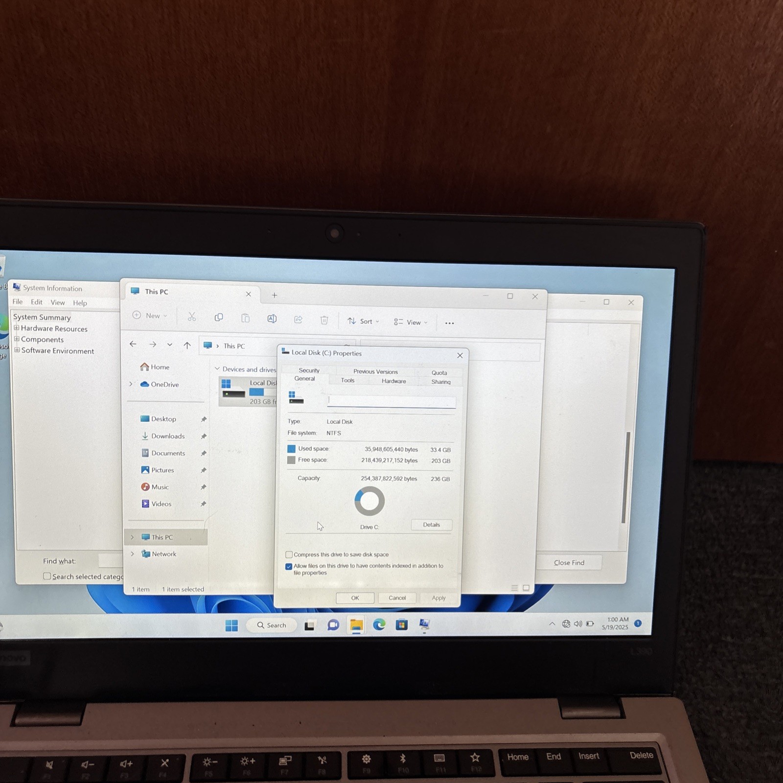 Lenovo ThinkPad L390 i5-8265U 8gb RAM 250gb SDD 13.3″ Windows 11