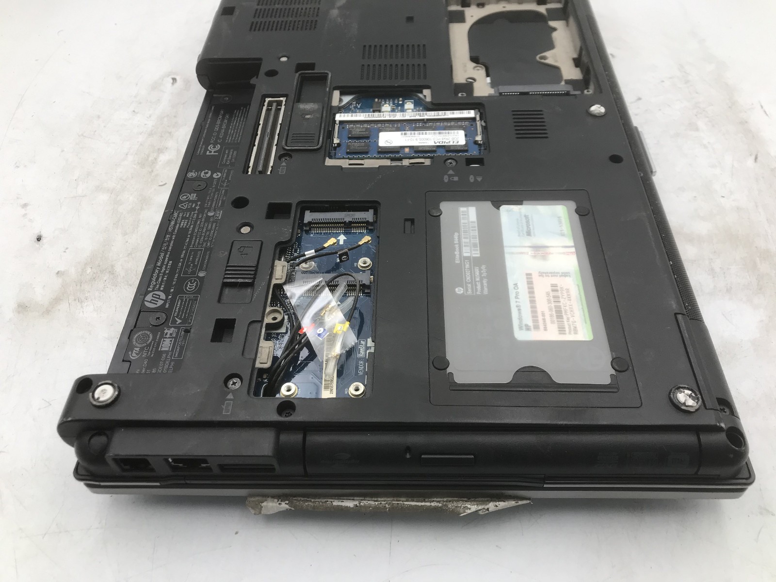HP PROBOOK 8440P – BOOTS TO BIOS – INTEL I5 M540 – 4GB RAM – NO OS – READ – BB!!