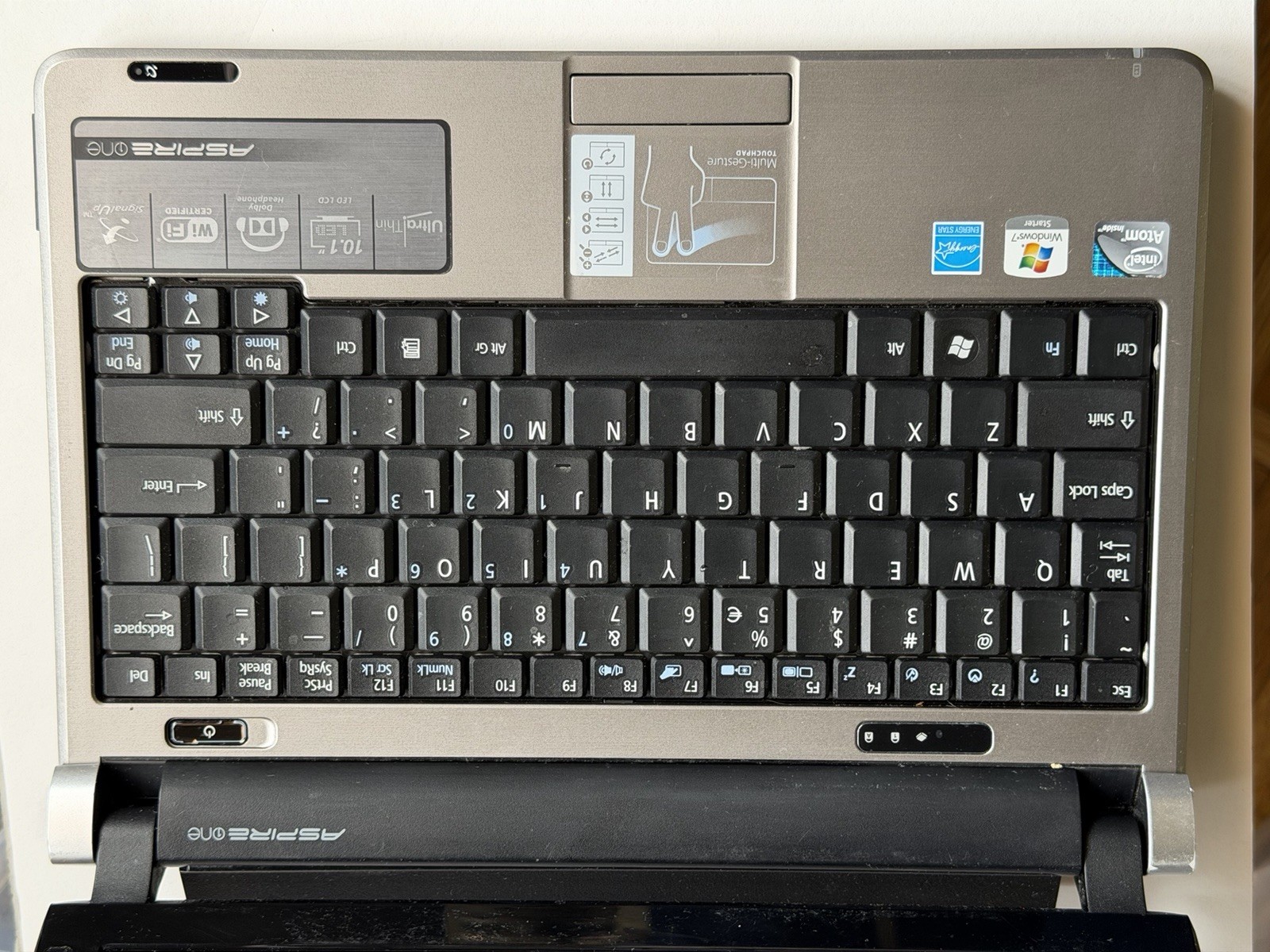 Acer Aspire One D250-1719 Netbook Intel 1GB RAM 160GB HDD Windows 7