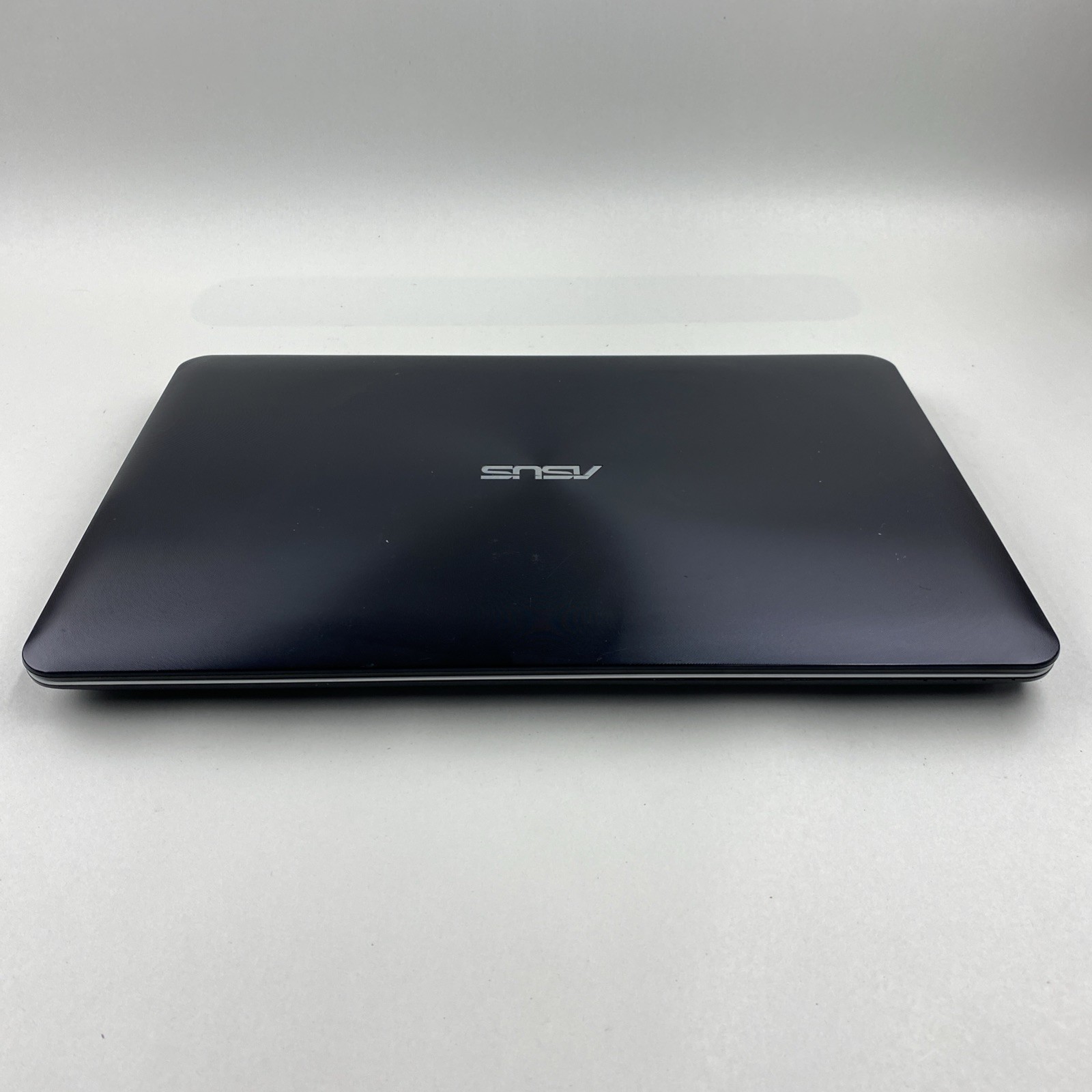ASUS X555L Intel Core i3-5020U 2.20GHz 4GB RAM 15.6″ No Battery No HDD No OS