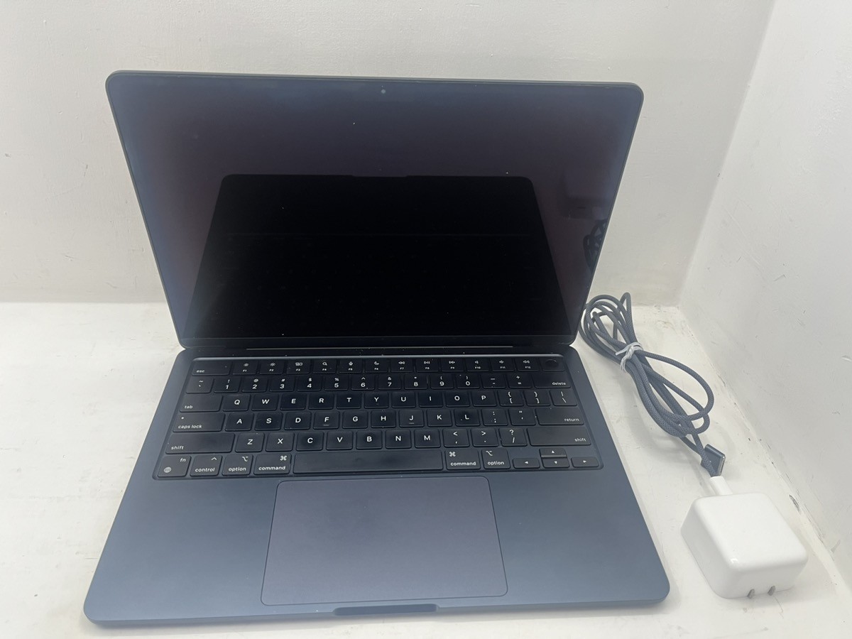 Apple A2681 Macbook Air 13.6″ M2 512GB SSD 8GB Ram Laptop Midnight Blue