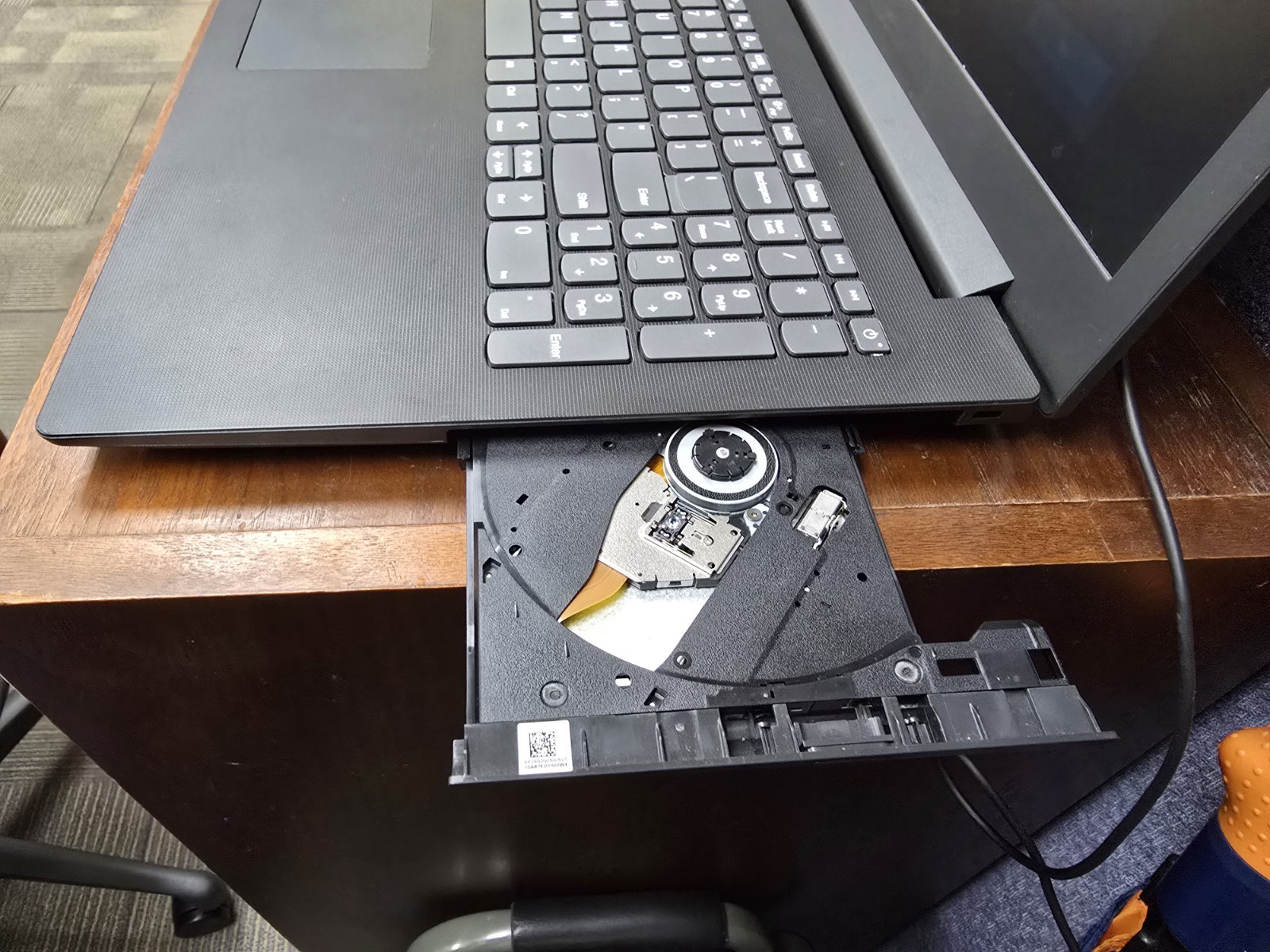 Lenovo ideapad 130-15IKB Laptop Intel I3-6006u 2.00ghz 8GB WIN 10 Setup