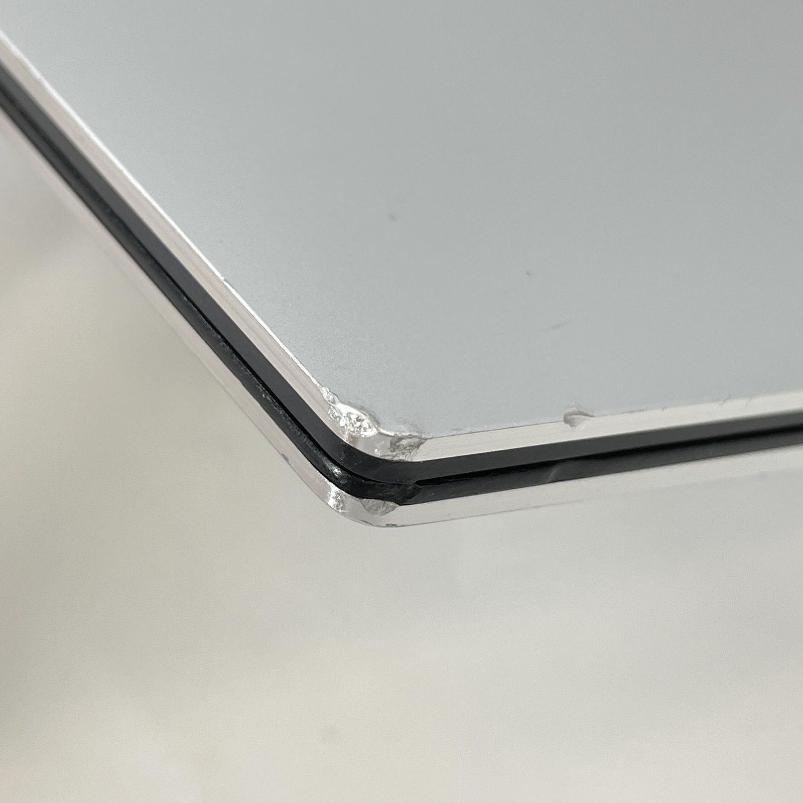 Dell XPS 15 9500 FHD+ i7-10750H 2.60GHz 32GB 1TB SSD GTX 1650 Ti – GOOD