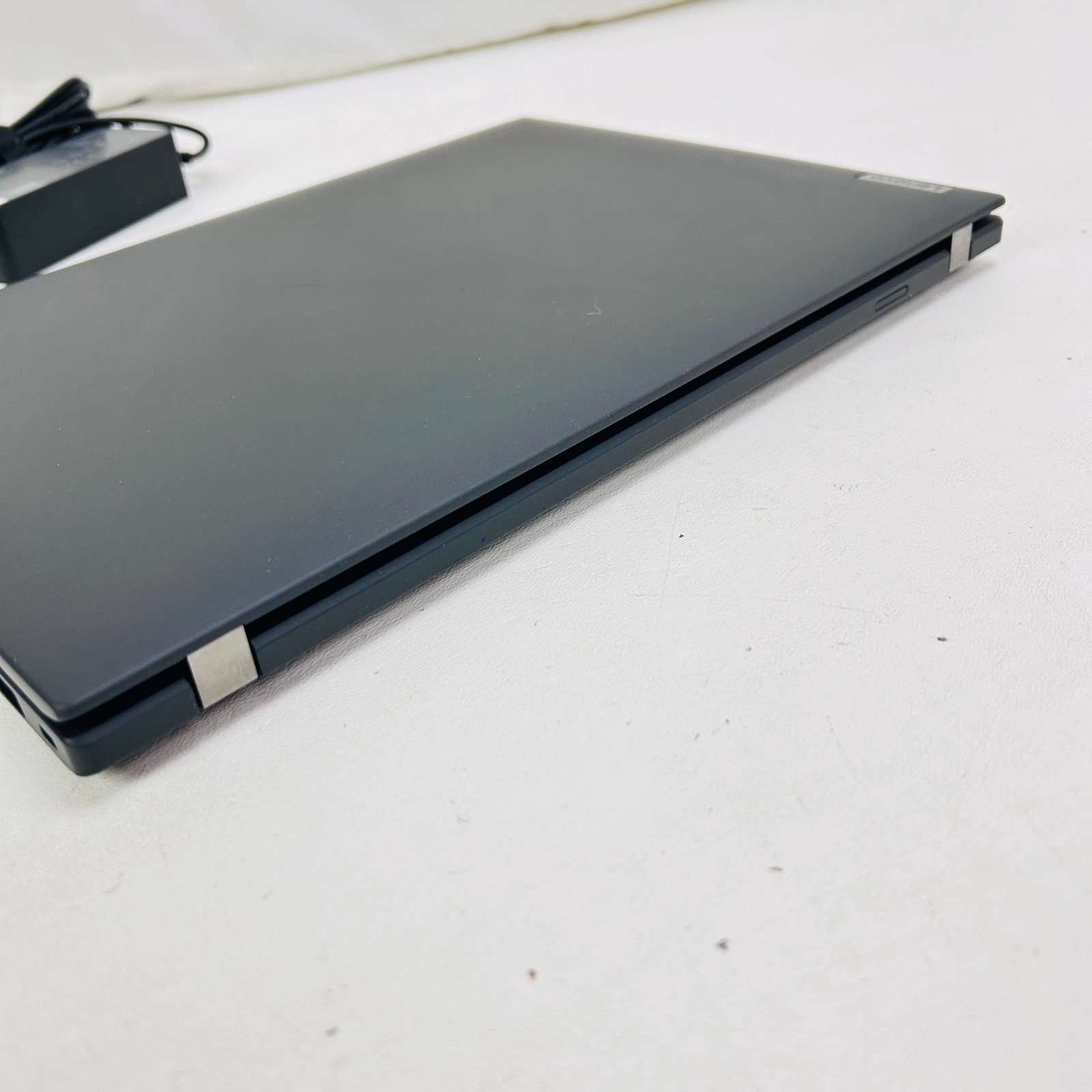 Lenovo Thinkpad T14 G4 Laptop Intel i5-1335u 14″ 512GB 16GB W11P w/ Carry Case