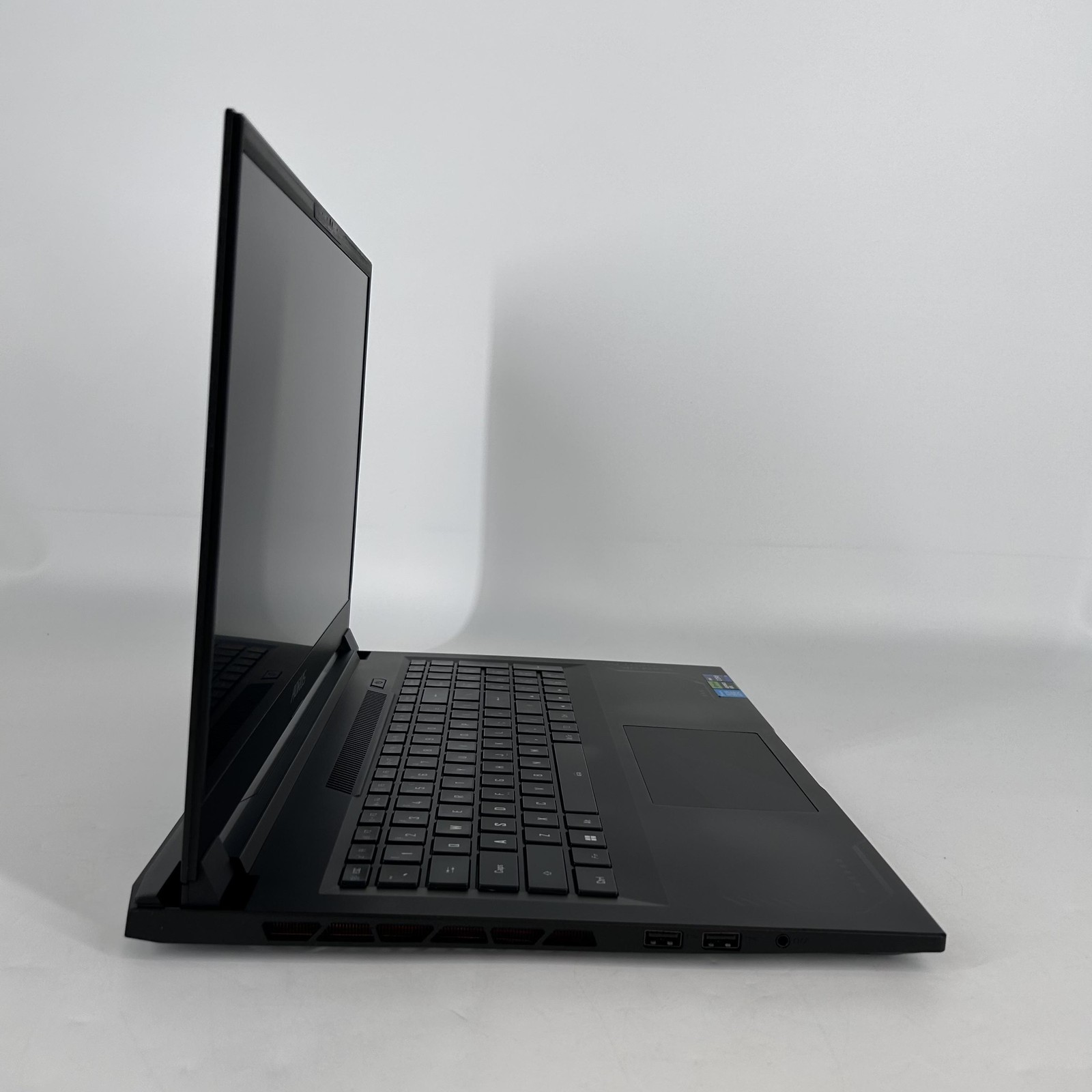 Gigabyte Aorus 17x AXF 17 240Hz 2K QHD 2.2 GHz i9-13980HX 32GB 1TB/1TB RTX 4080