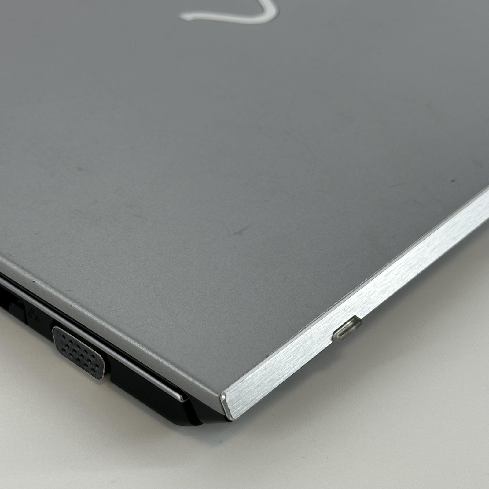 Vaio S13 13 Gray FHD i5-8250U 1.60GHz 8GB RAM 256GB SSD Good