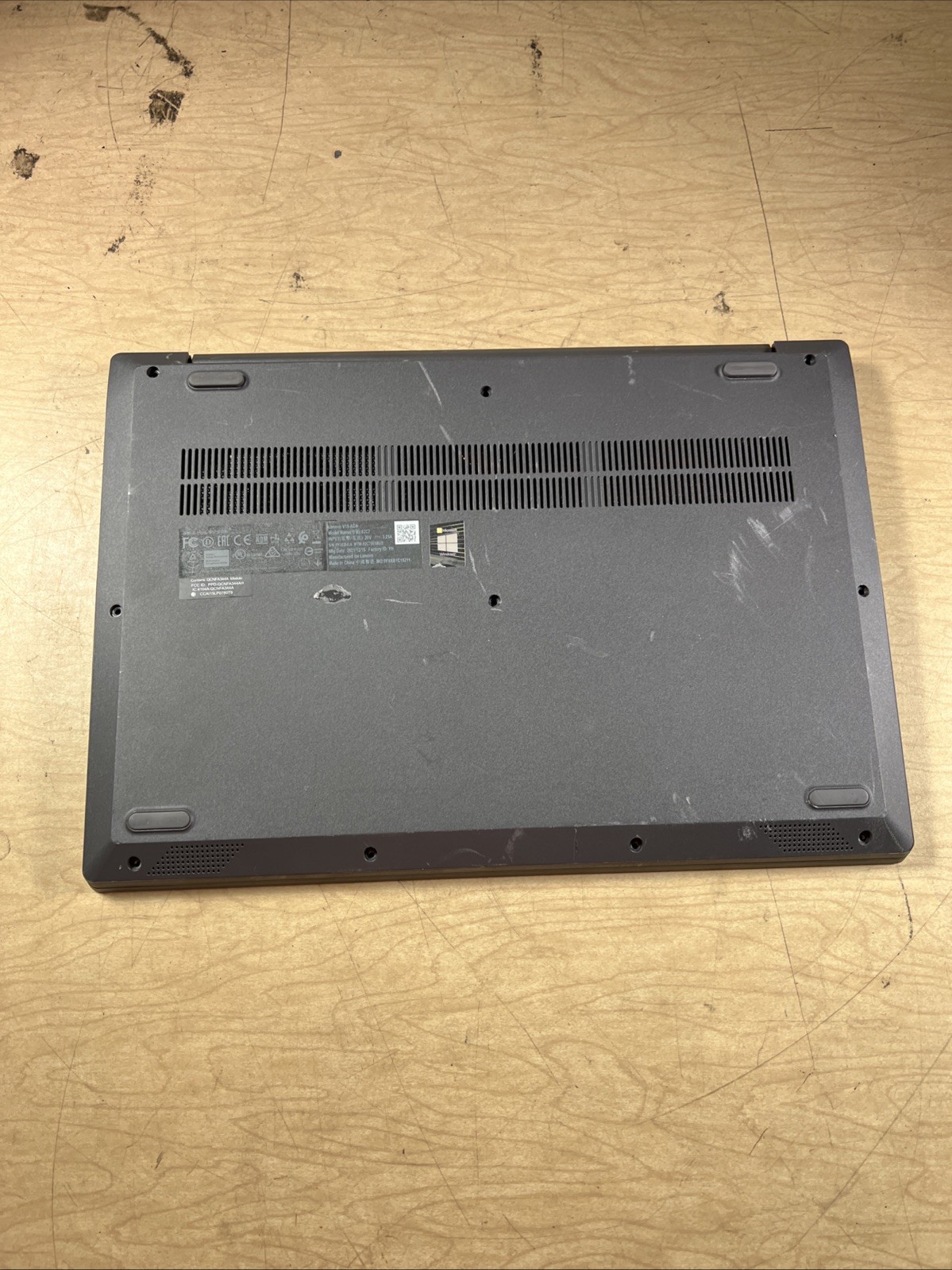 LENOVO V15-ADA AMD ATHLON GOLD 3150U 8GB RAM **NO HD/ NO CADDIE/ NO OS