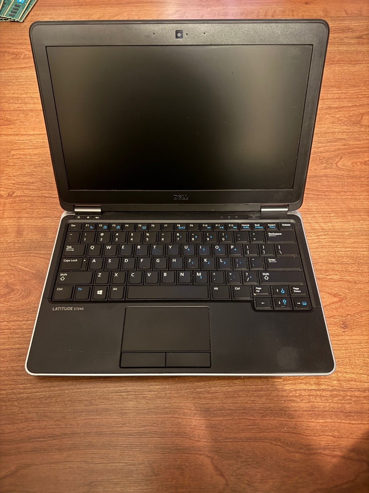 Dell Latitude E7240 i5-4300@1.9Ghz 4Gb 256ssd Fair battery (read description)