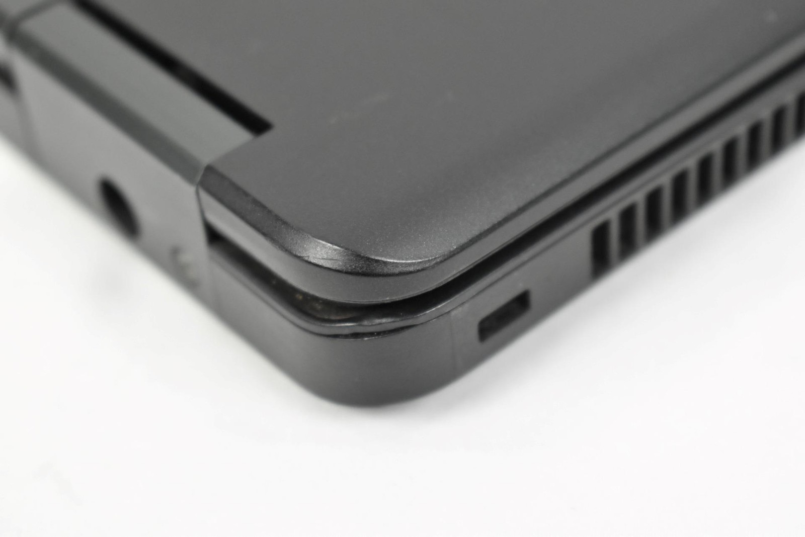 Dell Latitude E5550 Laptop i5-4210U 1.7GHz 8GB 250GB SSD No OS 15.6″ *See Detail