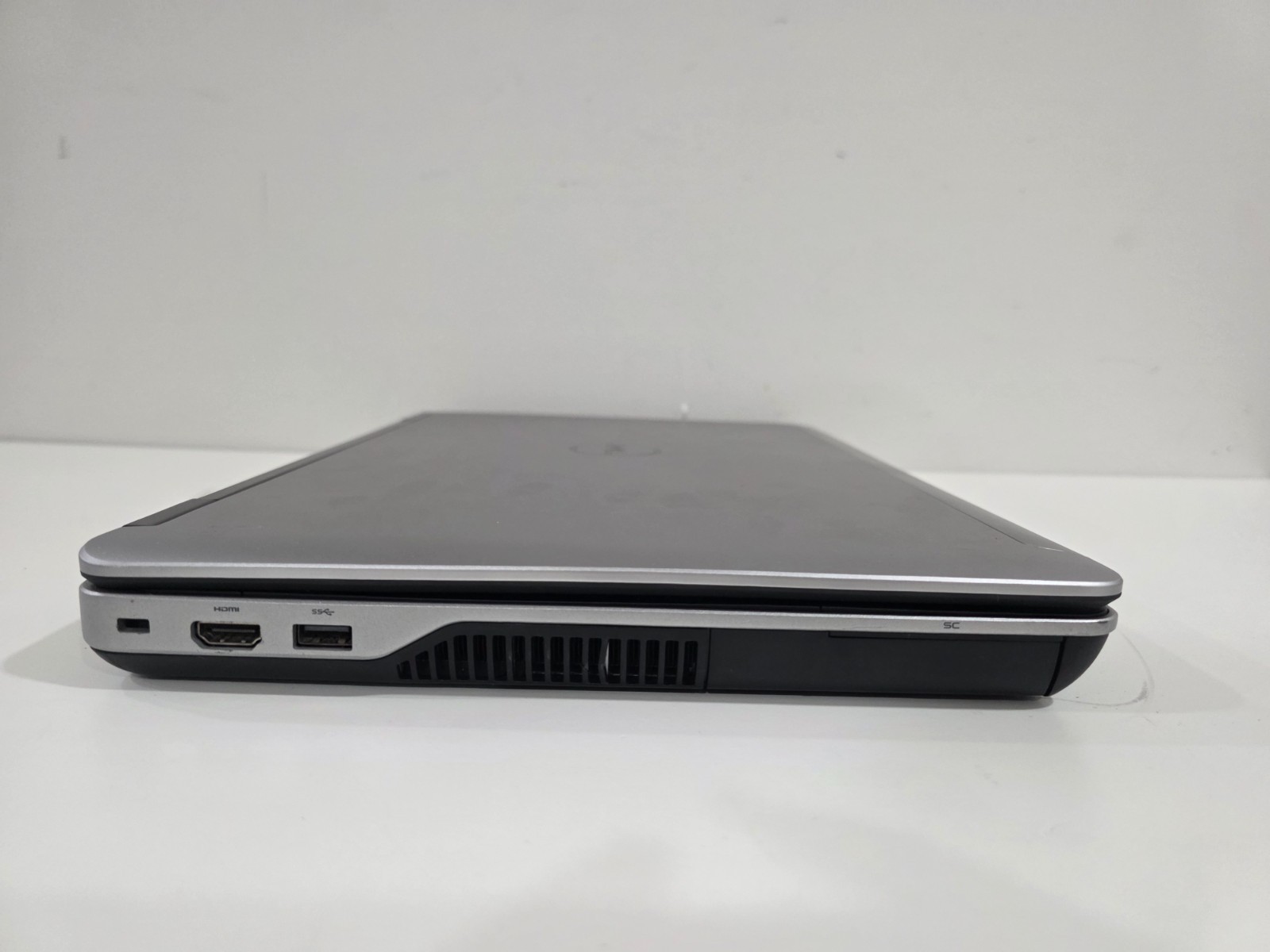 Dell Latitude E6540 Intel i5-4310M 8GB 320GB HDD Bluetooth Comfort KB / RF Tech