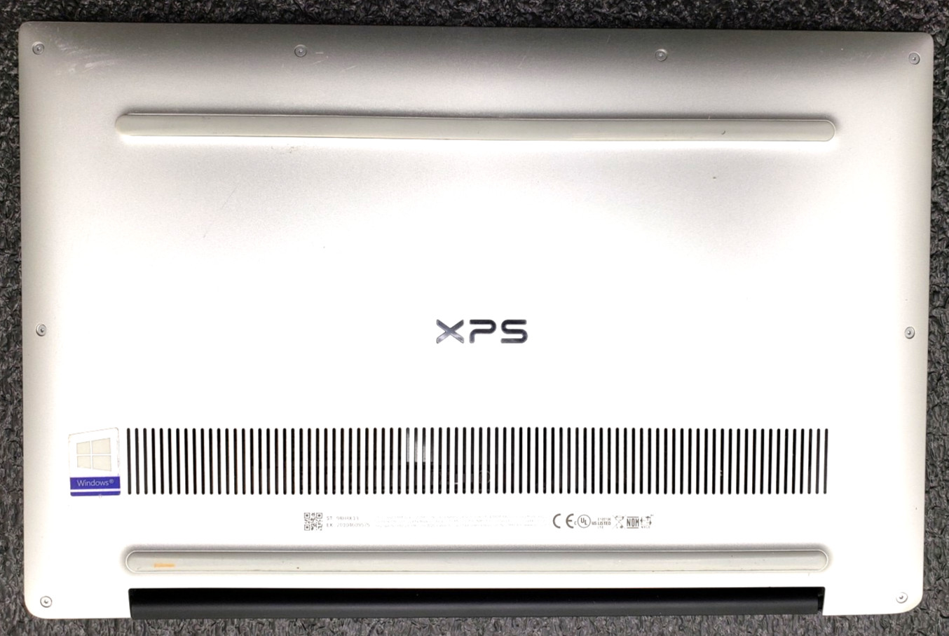 Dell XPS 7390 Intel Core i7-10710U 16GB RAM 256GB SSD 13.3″ Win 11 Pro Laptop PC