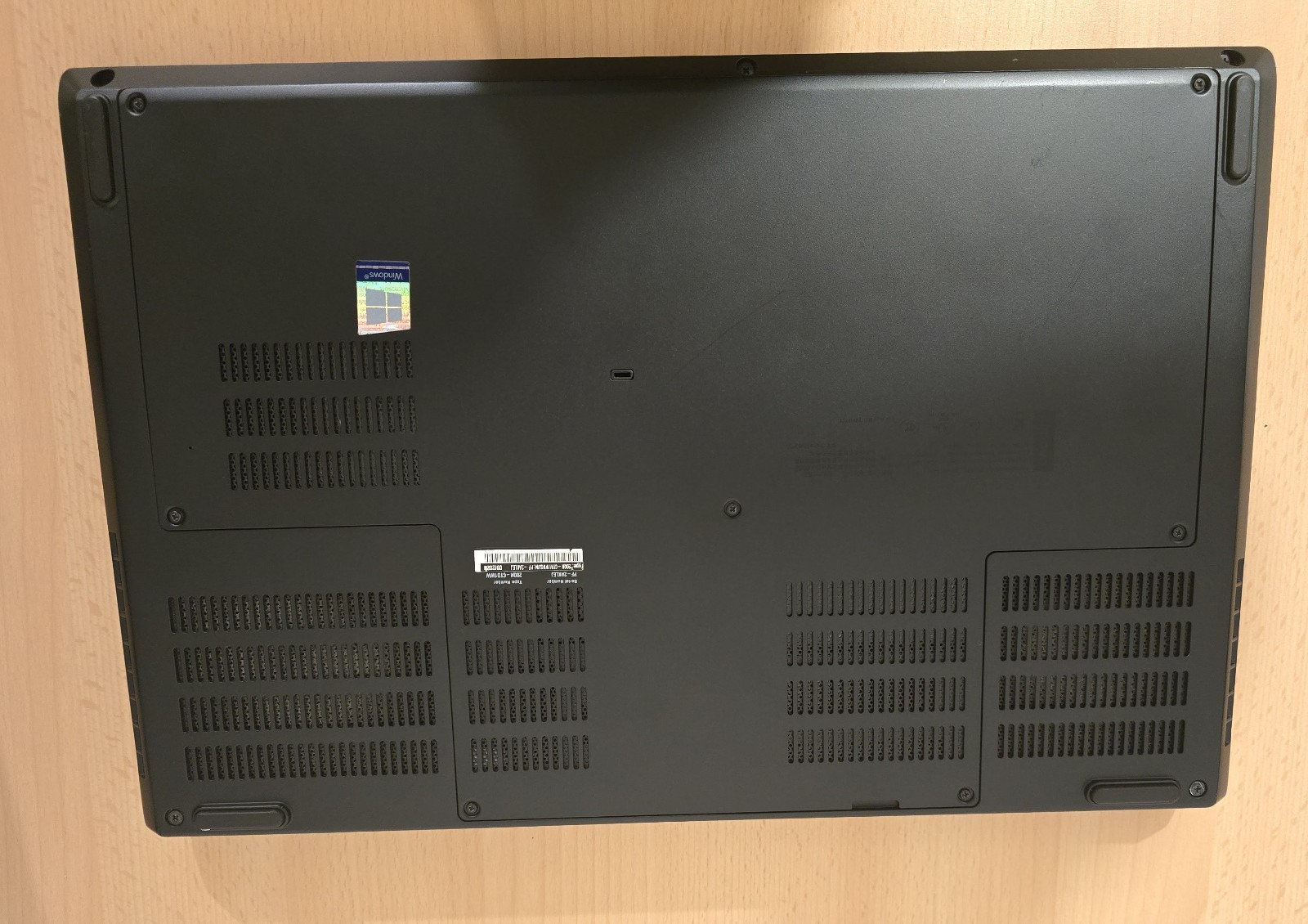 Lenovo ThinkPad P53 Core i7-9850H 80GB 2TB 15.6′′ 4K UHD Quadro RTX 3000 W11P