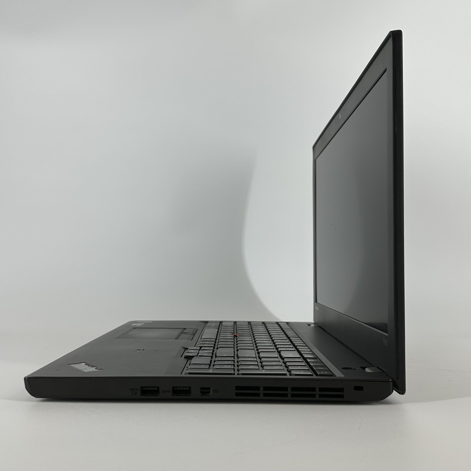 Lenovo ThinkPad T550 15″ FHD i7-5600U 2.60 GHz 16GB 256GB SSD – Backlight Issue