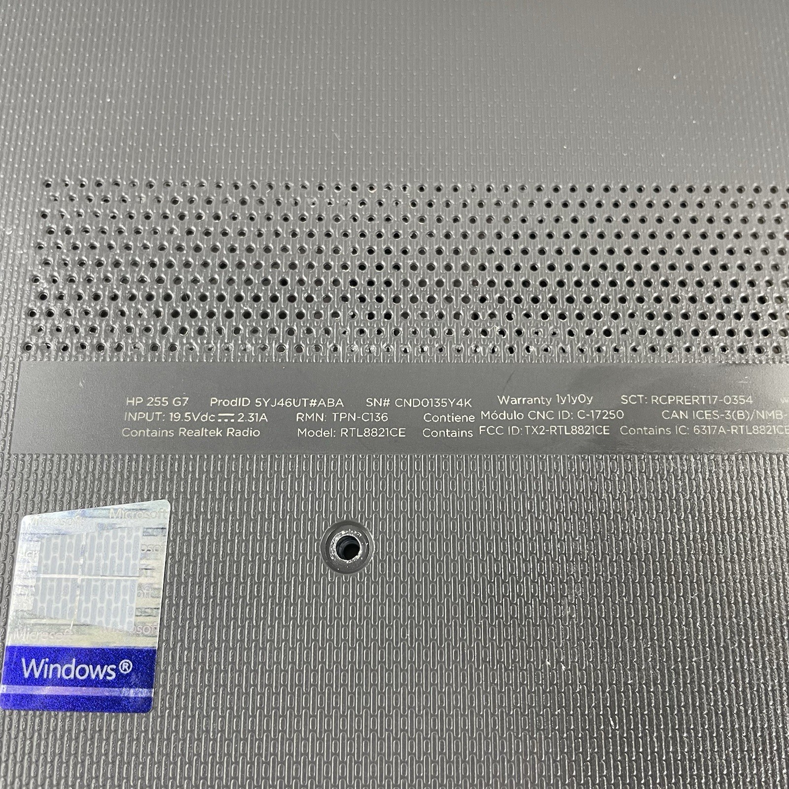 HP 255 G7 15.6″ Ryzen 3 2200U 2.50 GHz 8 GB RAM No SSD/AC/OS