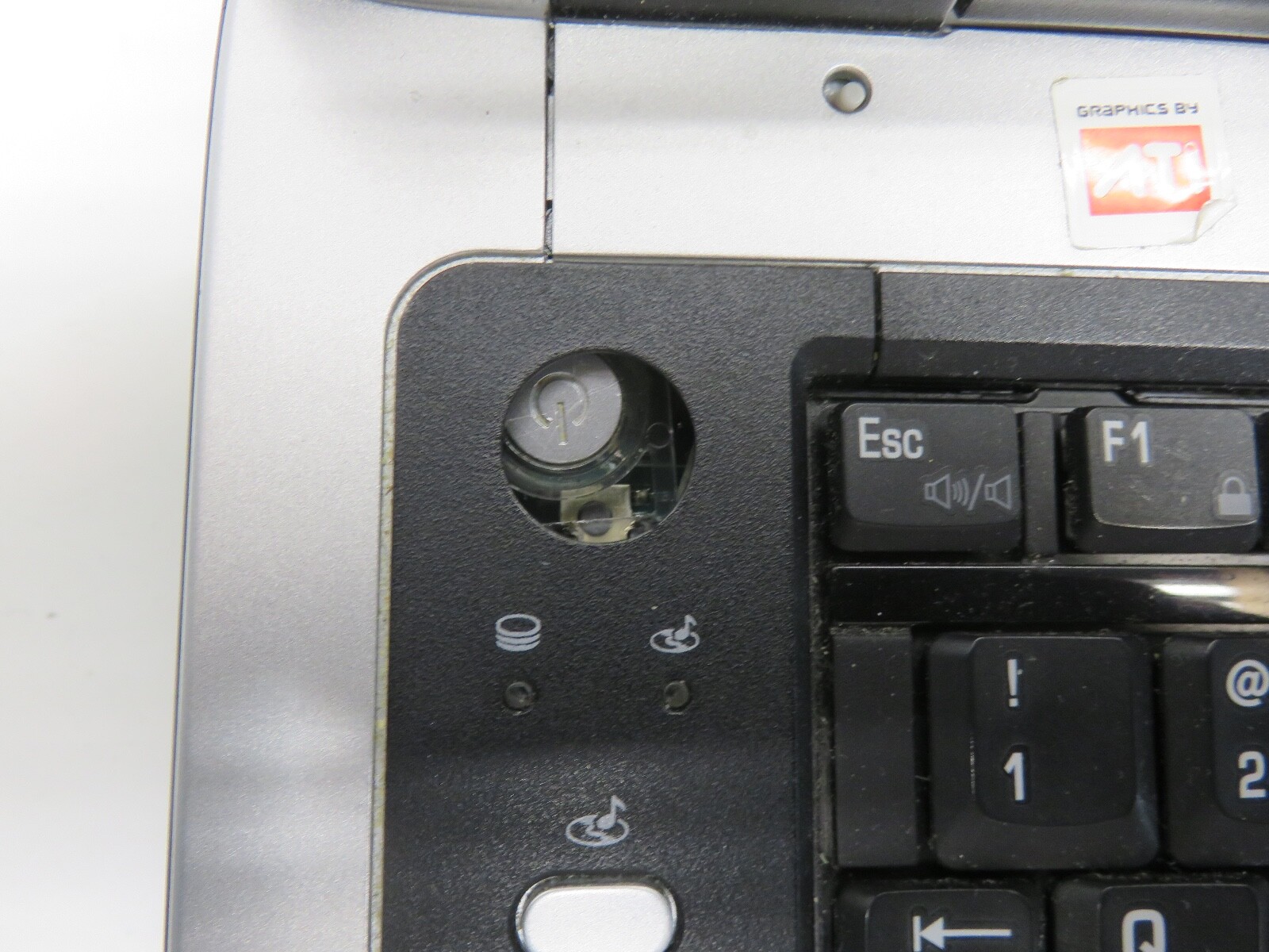 Toshiba Satellite A75-S1253 Pentium 4 3.2GHz 192 MB NO HDD No Batt