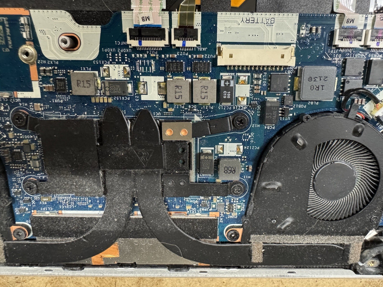 HP EliteBook X360 1030 G8 2-in-1 Core i7-1165G7 2.80GHz BAD FOR PARTS REPAIR