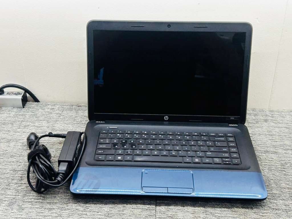 HP 2000-2d19WM 15.6″ Laptop AMD E-300 4GB 320GB Windows 8 Charger – 9734049