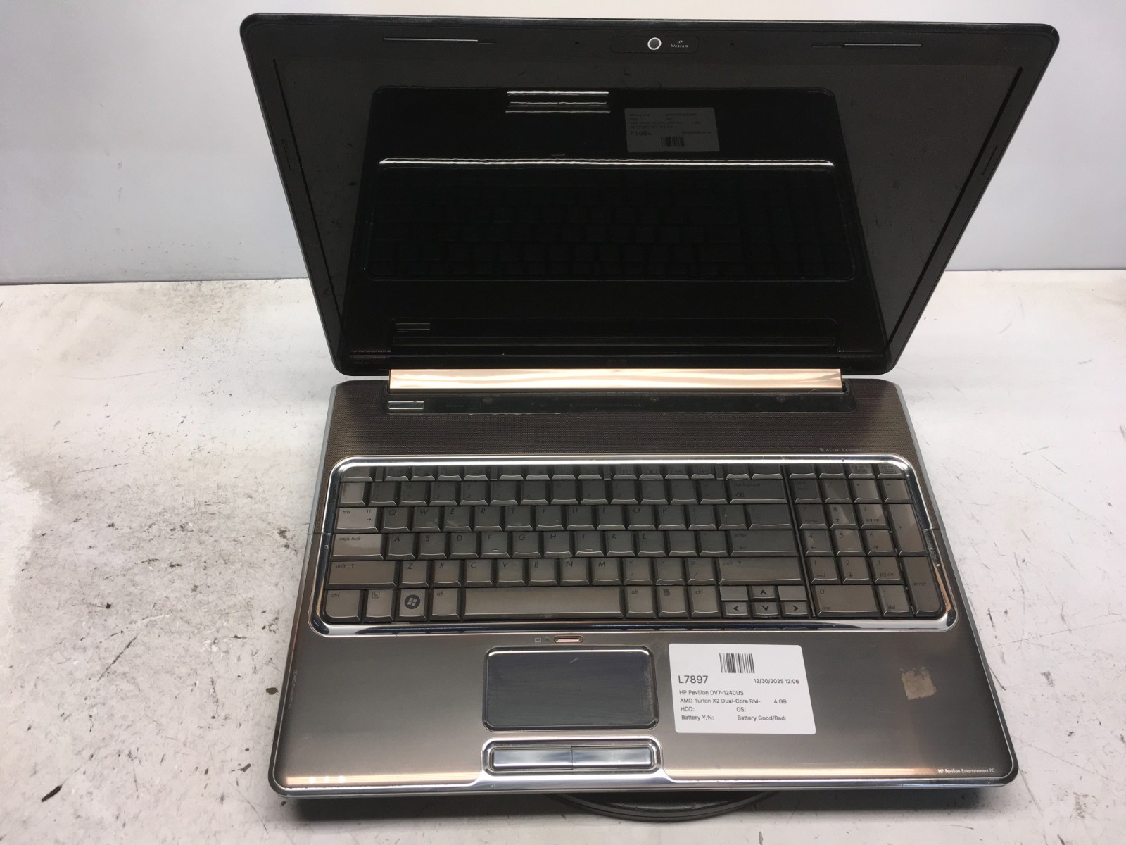 HP Pavilion DV7-1240US AMD Turion X2 Dual-Core RM-72 2100MHz 4 GB NO HDD