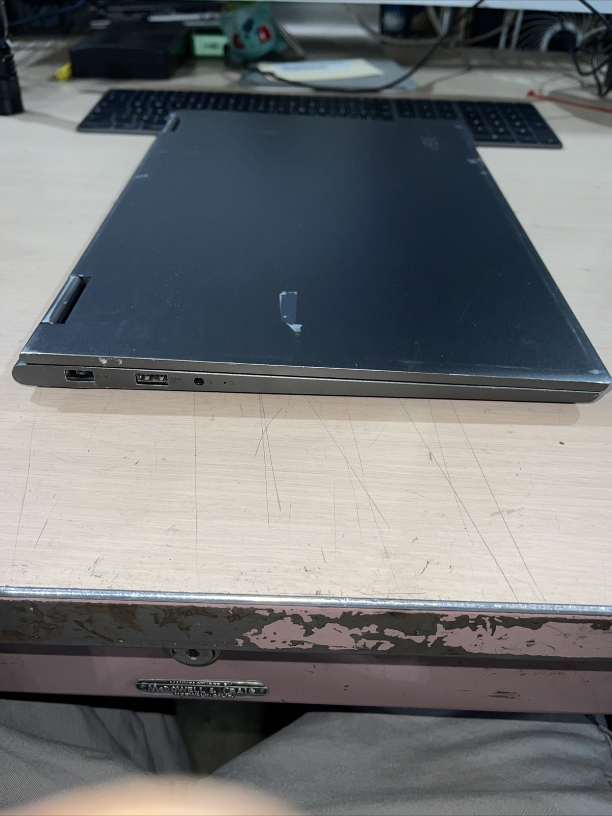 Lenova Yoga 730 15IKB i5-8250U 1.60GHZ 16GB RAM NO ND