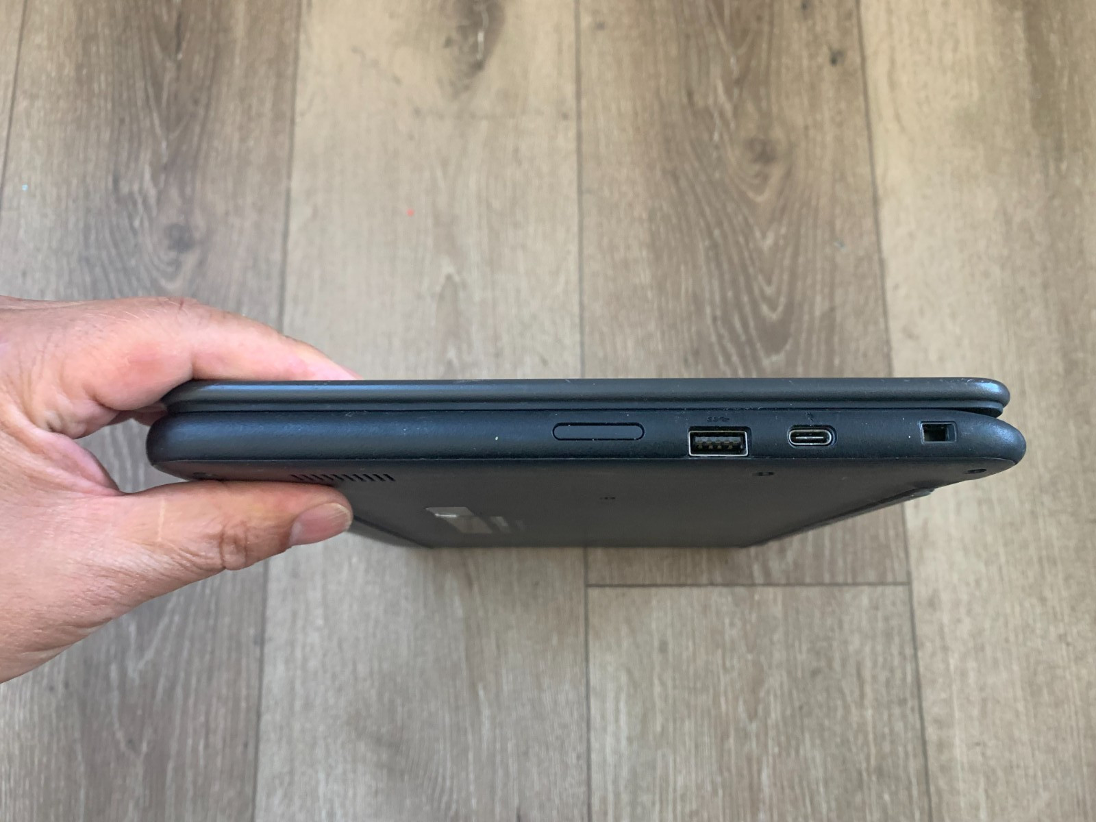 Dell Chromebook 3100 2-in-1 11.6″ Intel Celeron N4020 1.10GHz 4GB RAM 32GB eMMc