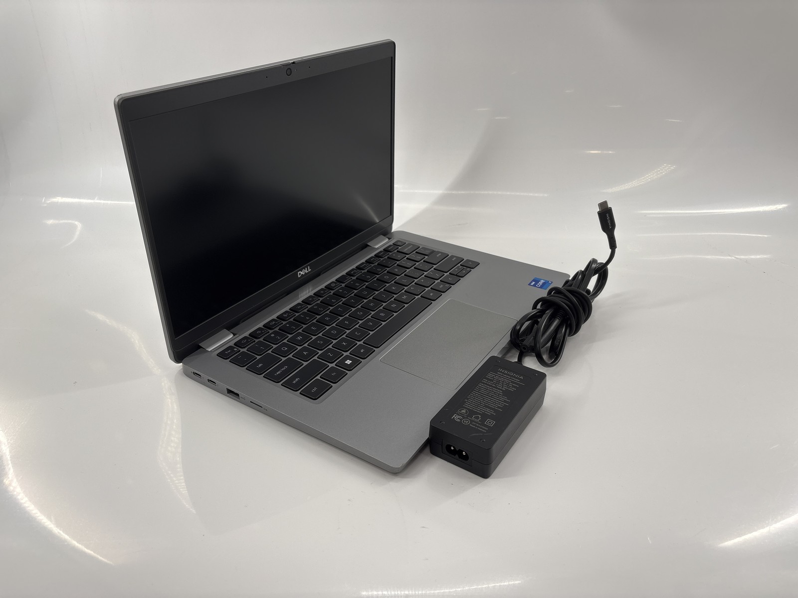 Dell Latitude 5330 Core i7 | 32GB 512GB-SSD | Fair Condition*