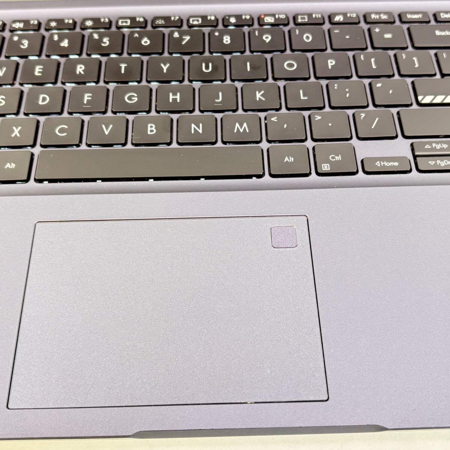 Asus Vivobook 15 F1502Z 15.6″ i3-1220P 1.5GHz 8GB RAM 256GB SSD