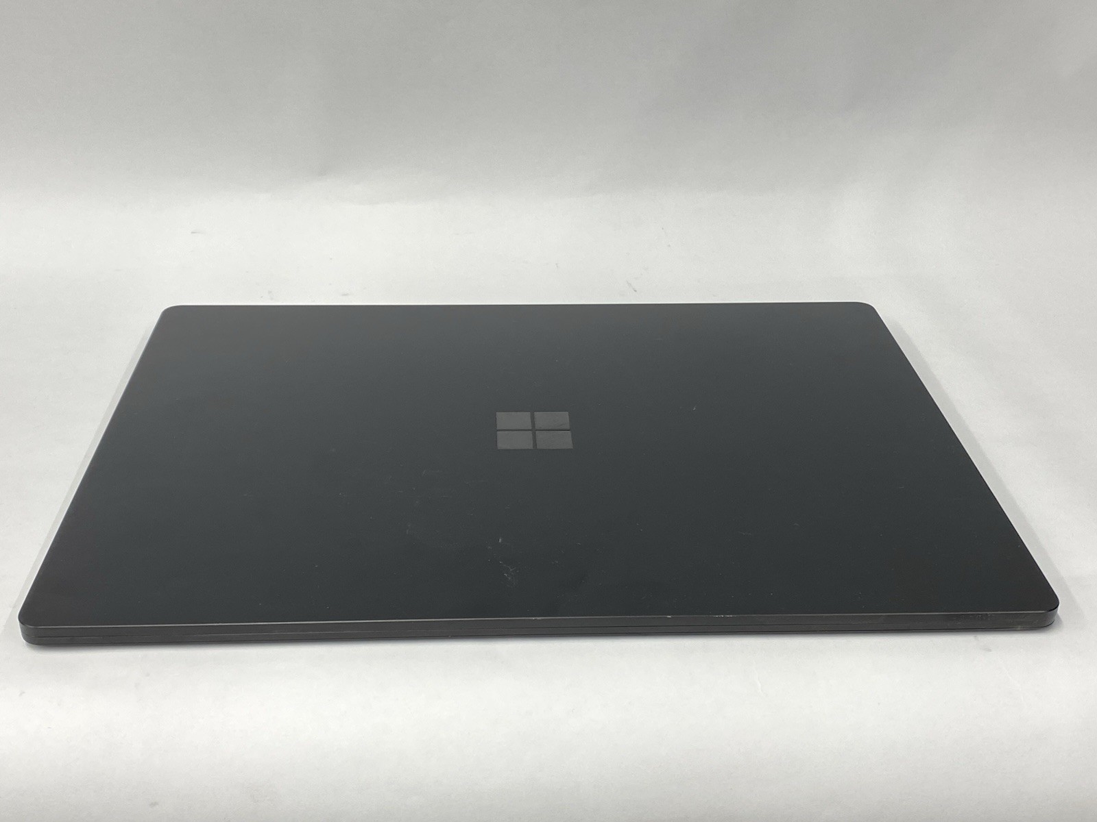 Microsoft Surface Laptop 3 – Grade A – Touch – i7-1065g7 – 32GB – 1TBSSD – W11P