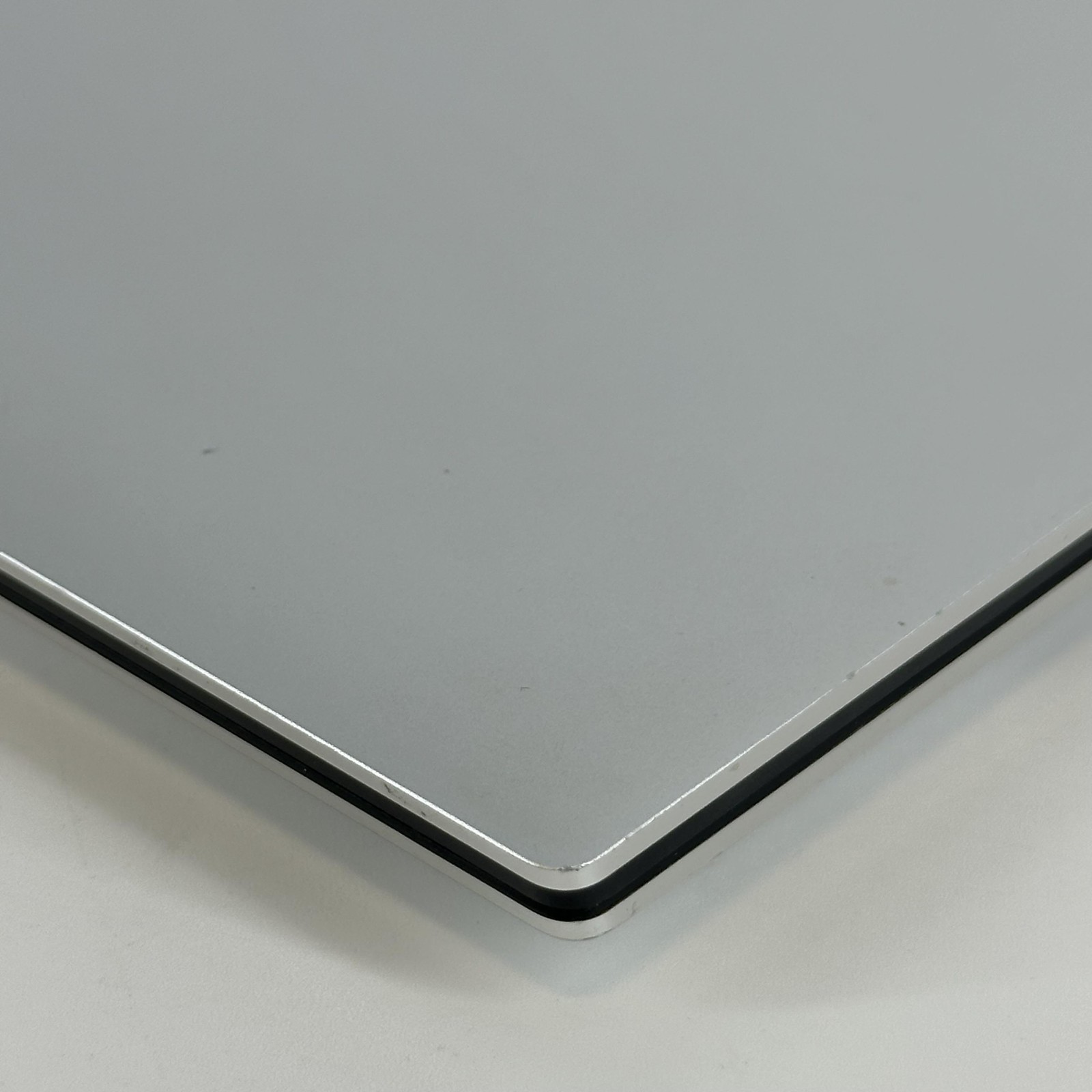 Dell XPS 17 9730 UHD+ TOUCH 2.6 GHz i9-13900H 64GB 4TB/4TB NVIDIA RTX 4080 Good