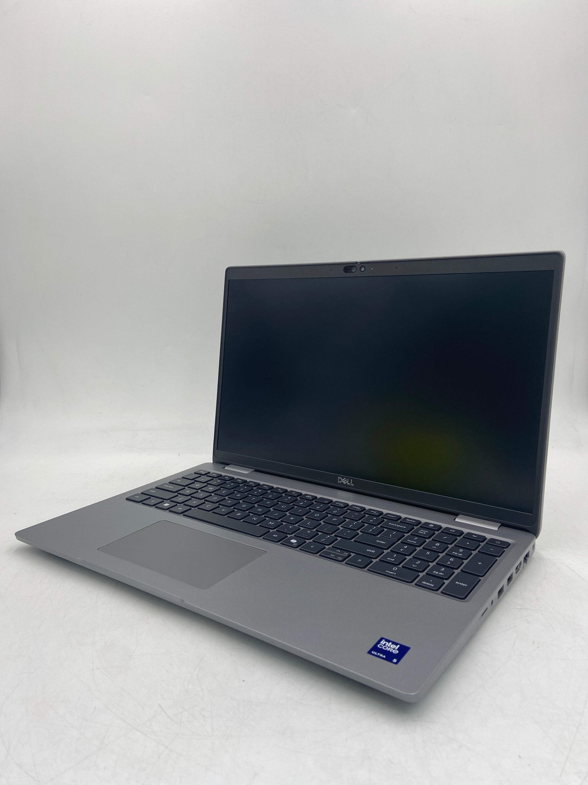 Dell Latitude 5550 15.6″ Intel Core Ultra 5 1920 x 1080 Windows 11 Pro 512GB SSD