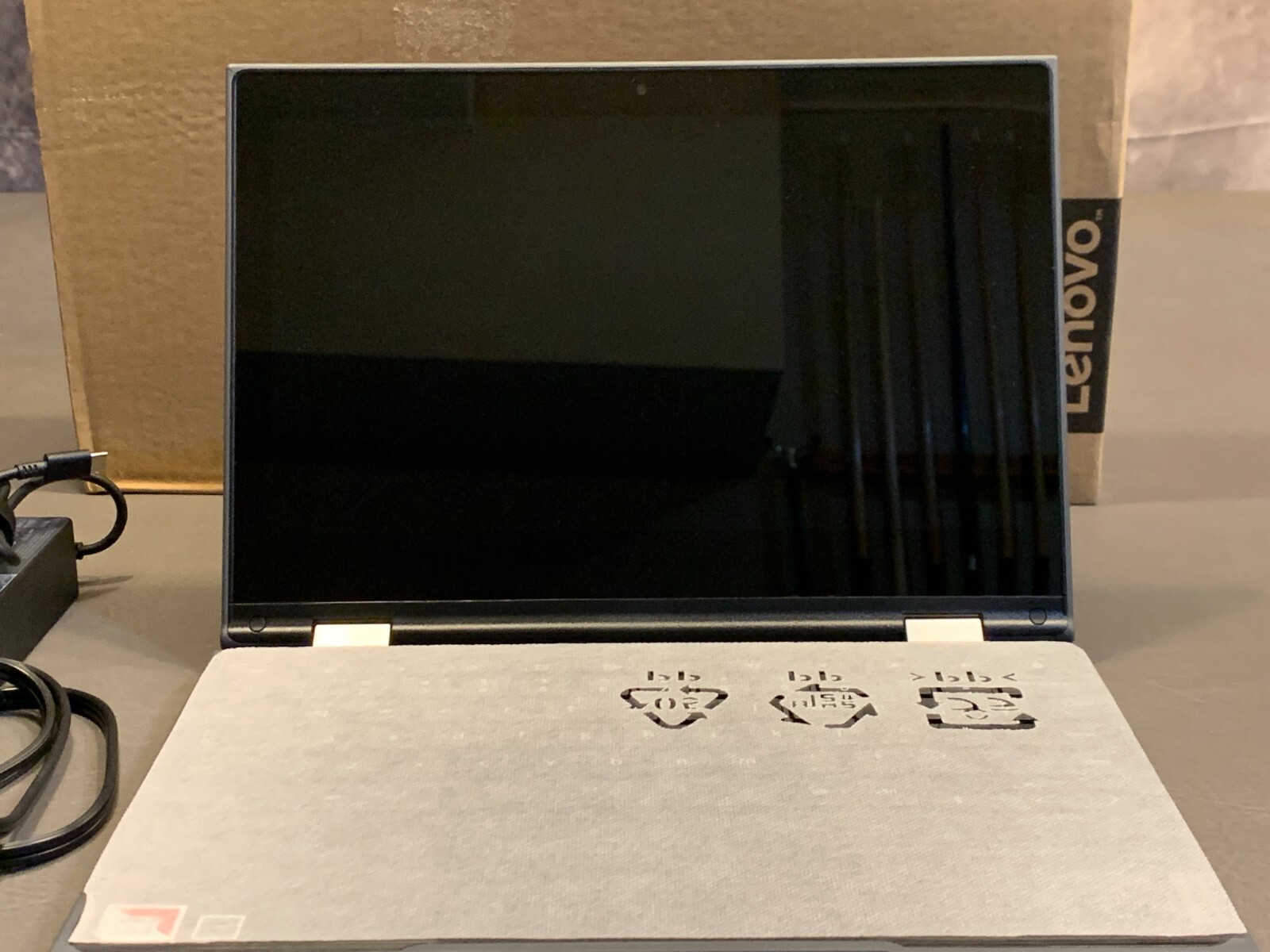 Lenovo 11.6″ Multi-Touch 300e Chromebook (2nd Gen) – 82CE0000US – Dead Battery!