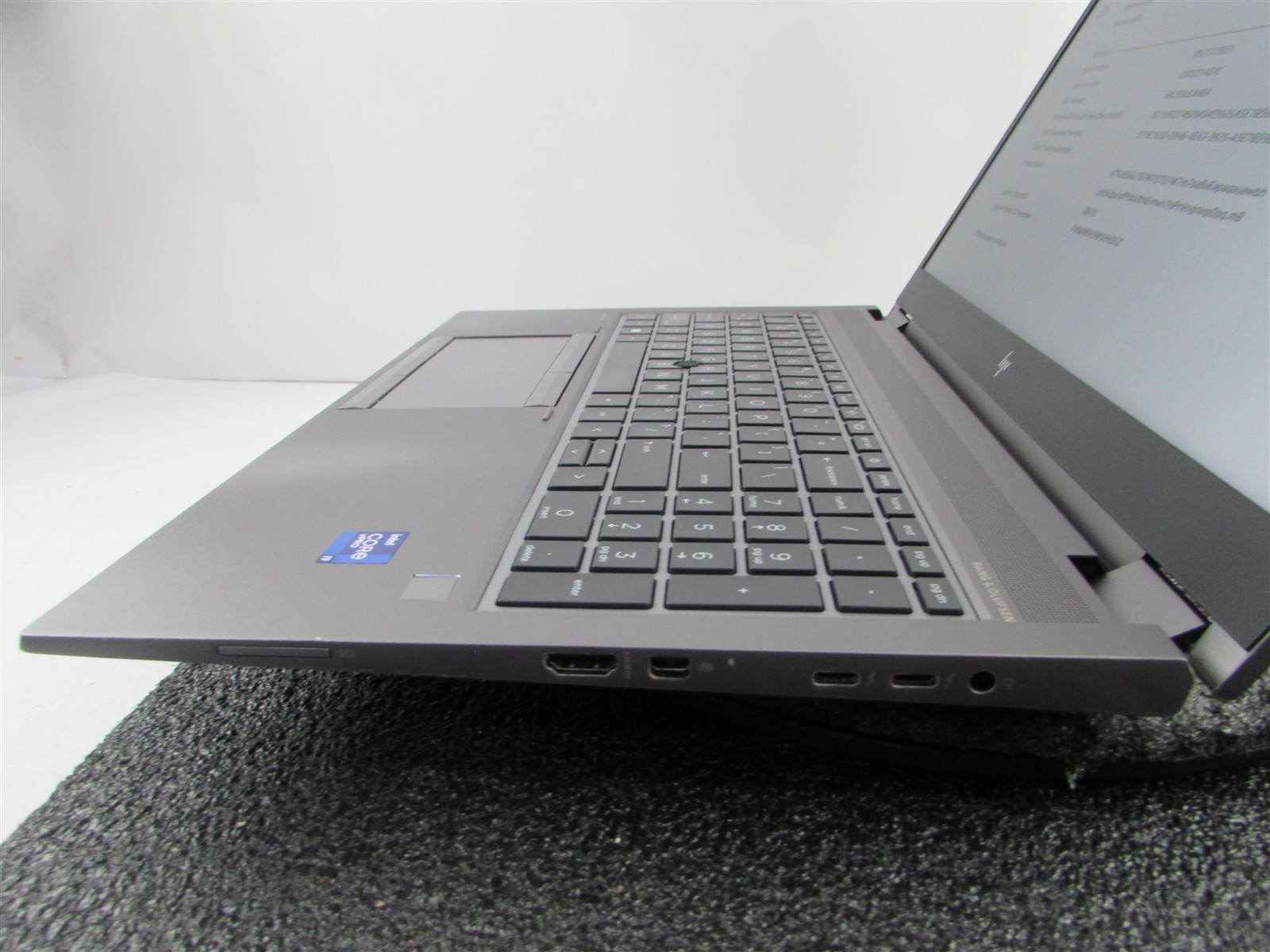 HP ZBOOK FURY 15 (G8) FHD CORE I9-11950H 1TB SSD 32GB RAM RTX A4000 NO O.S