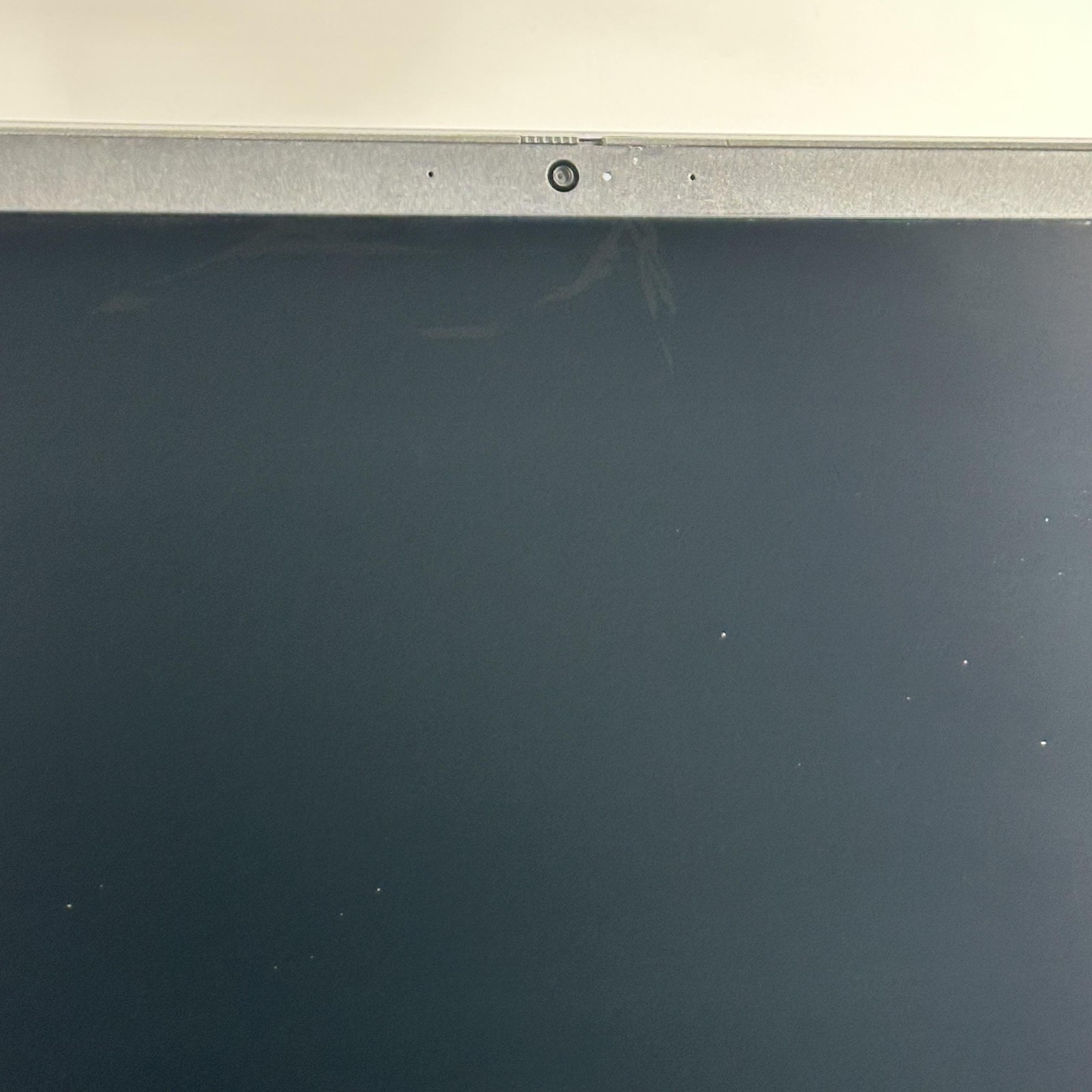 Dell Latitude 5520 15 Gray FHD i7-1185G7 3.00GHz 32GB RAM 512GB SSD DAMAGED LCD