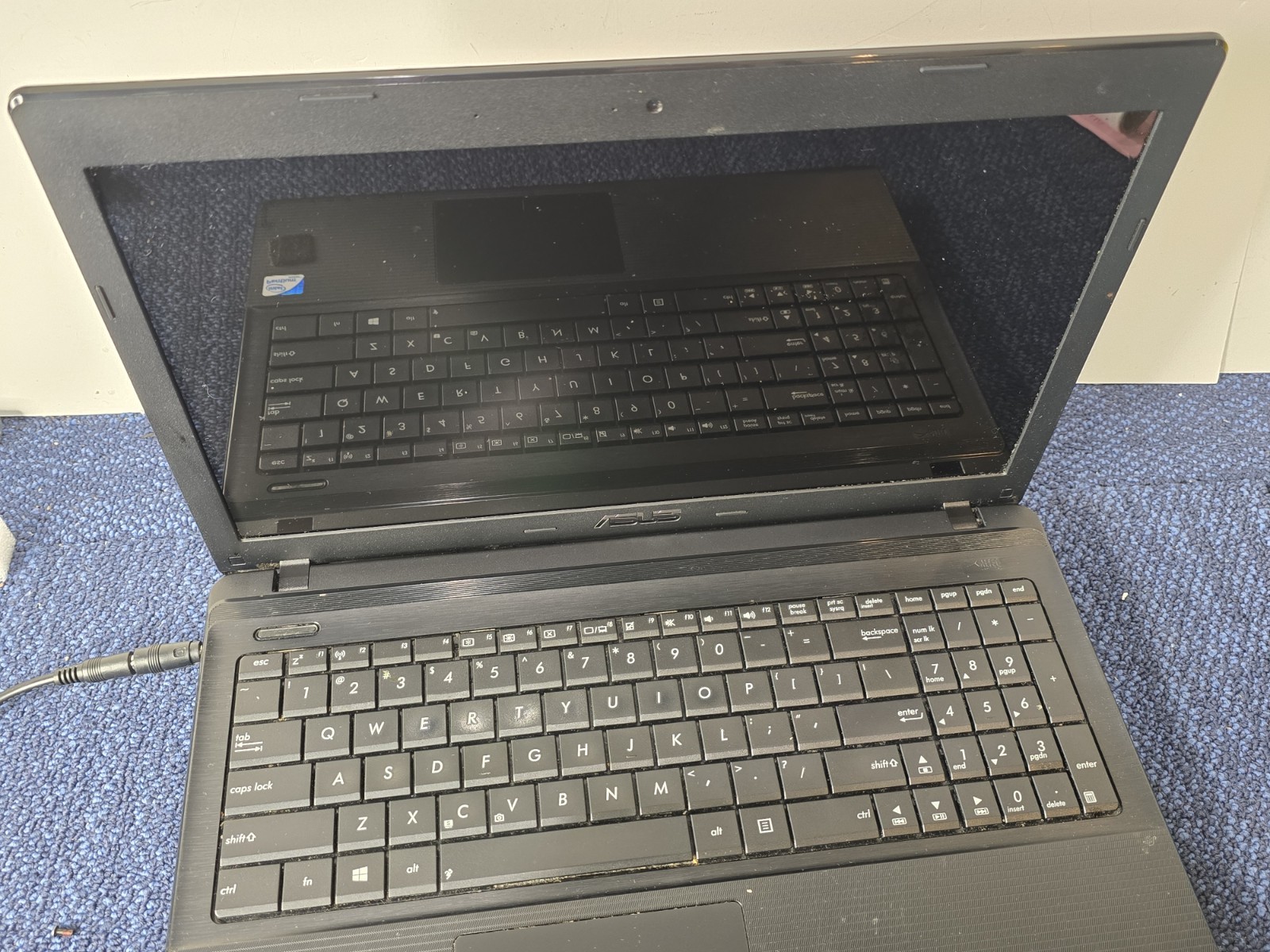 Asus X55A Series Laptop Notebook PC Black For Parts / Repair | No HHD