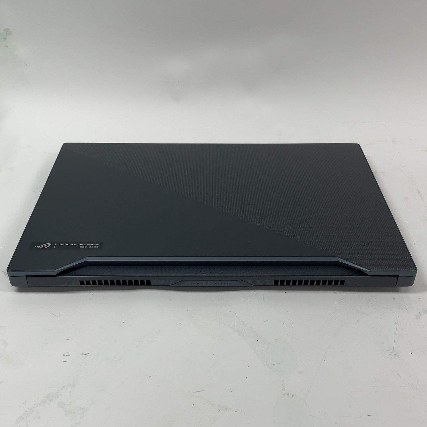 Asus ROG Zephyrus M15 GU502LU 15.6″ i7-10750H 2.6GHz 40GB 512GB SSD GTX 1660 Ti