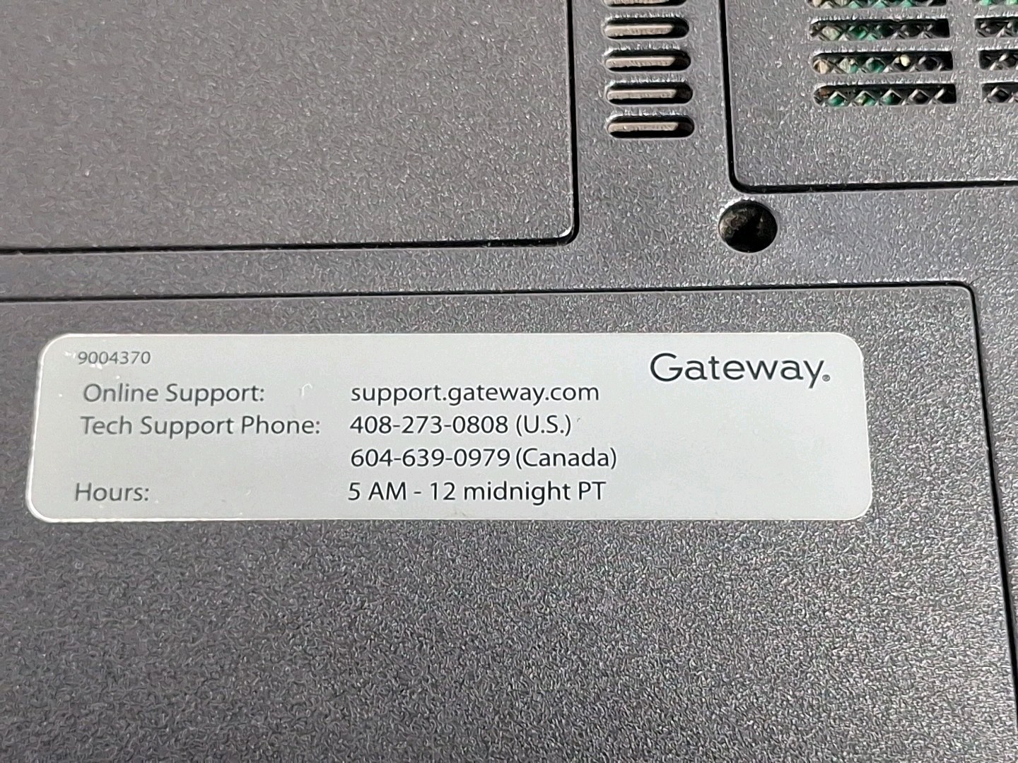 Gateway Laptop MA3 MT6452 AMD Turion 64 1.60GHz 1GB Ram 15.3″ Windows 7 Premium