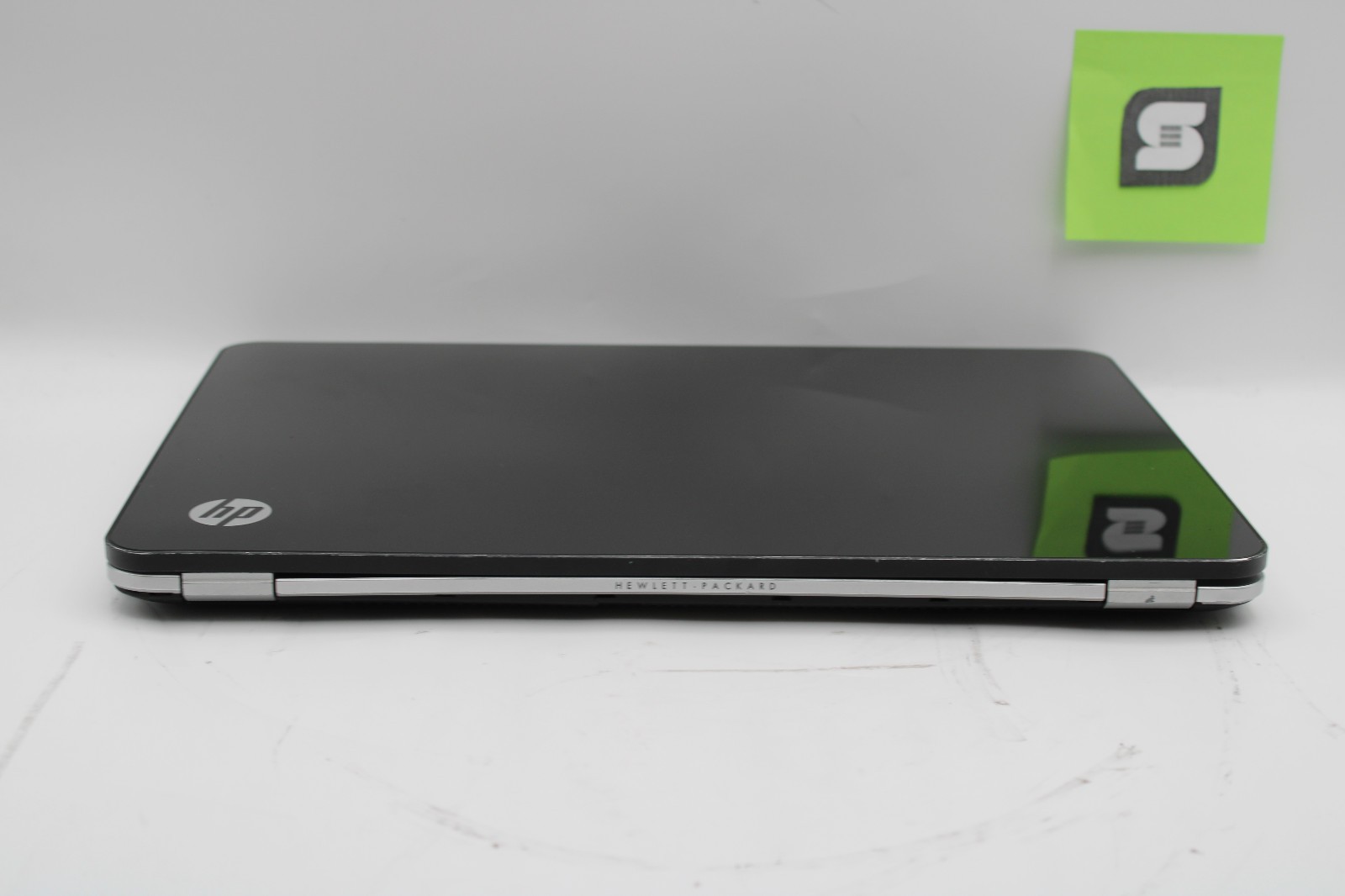 HP Envy 14 Spectre AMD-3020e @ 1.2 GHz 4GB RAM No SSD No OS No Boot *PARTS
