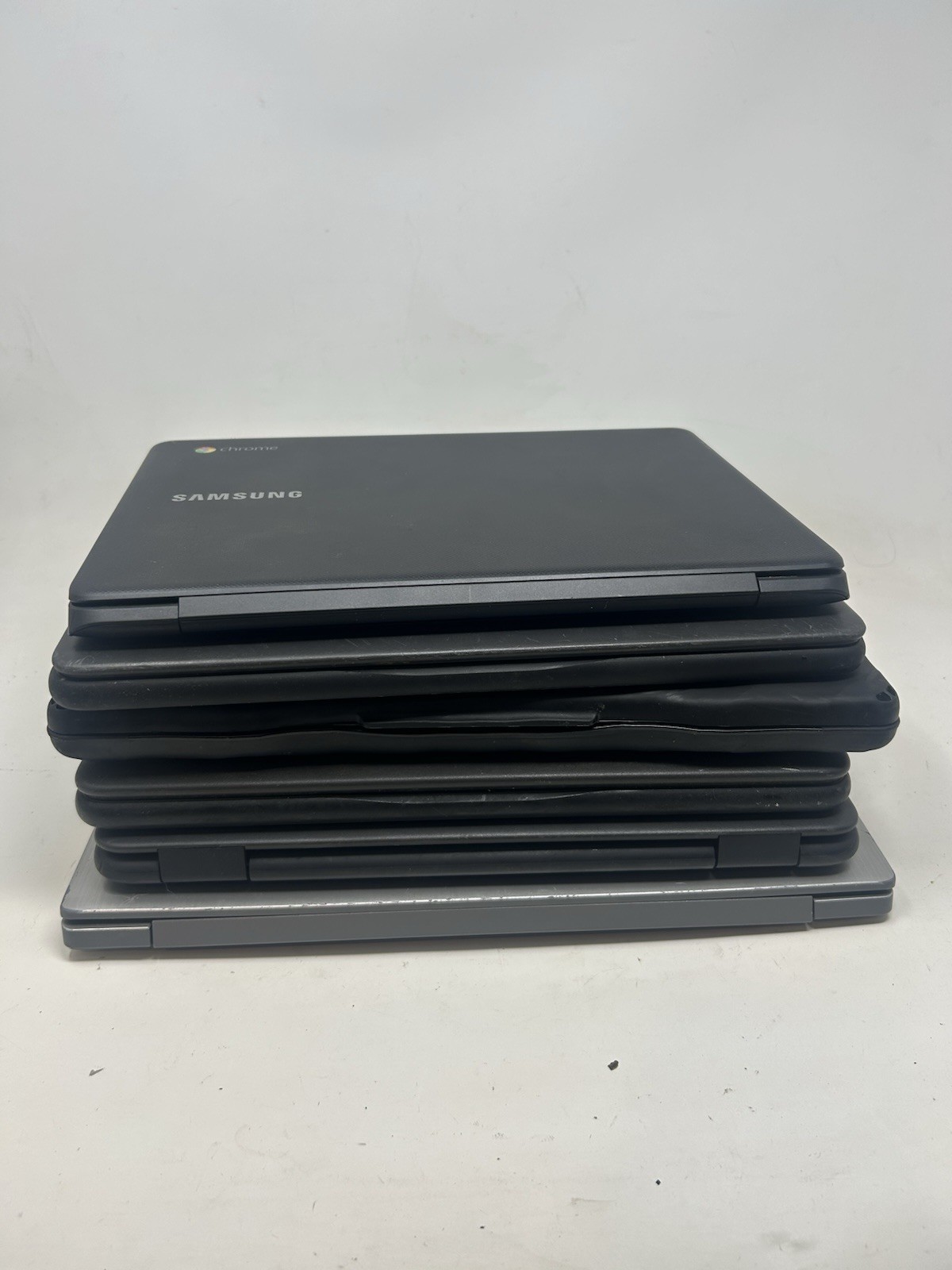 Lot Of 6 Computers, Dell Chromebook 3100, Samsung, Lenovo – UNTESTED
