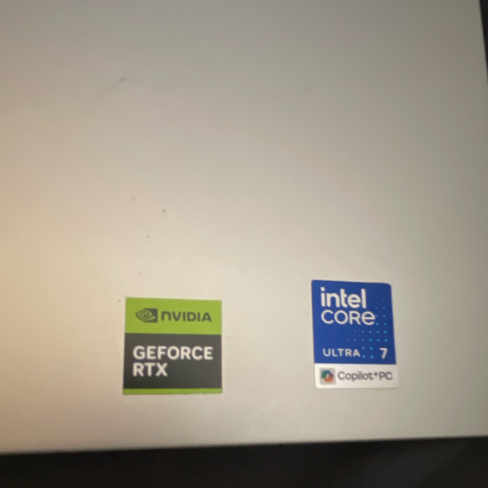 HP Envy 16-17″ Intel Core Ultra 7 RTX 16GB 1TB SSD Win11 Silver