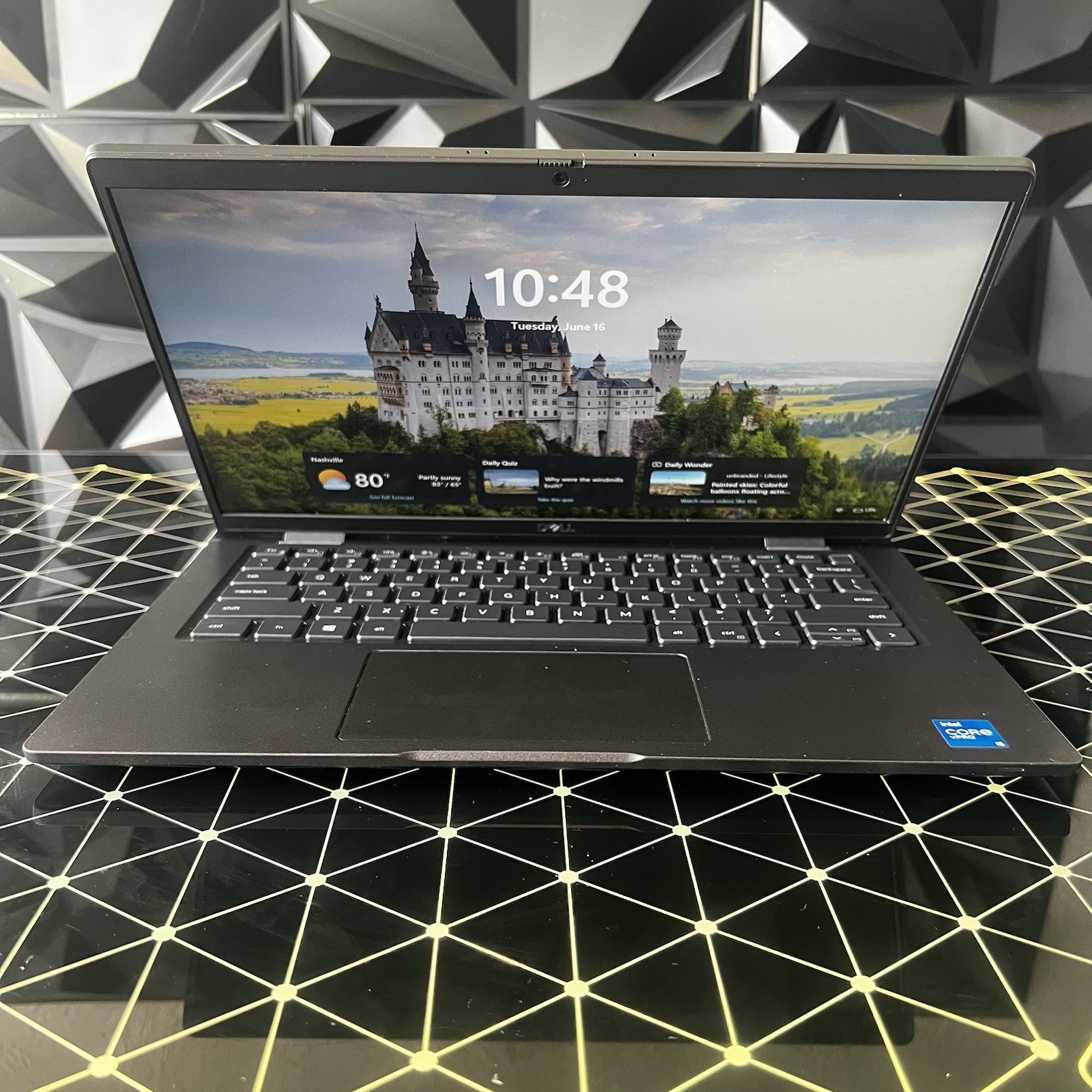 Dell Latitude 7420 14″ (256GB SSD, Intel Core i5 11th Gen., 2.40 GHz, 8GB)…